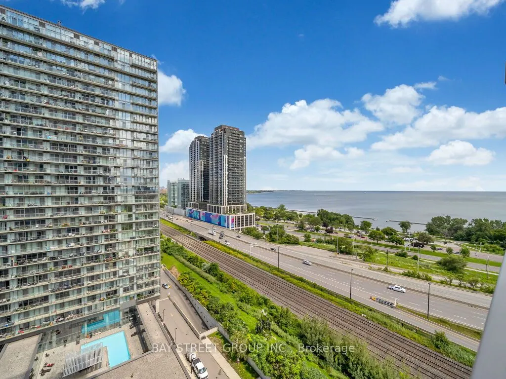 105 The Queensway Avenue #1501
