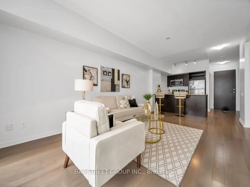 105 The Queensway Avenue #1501