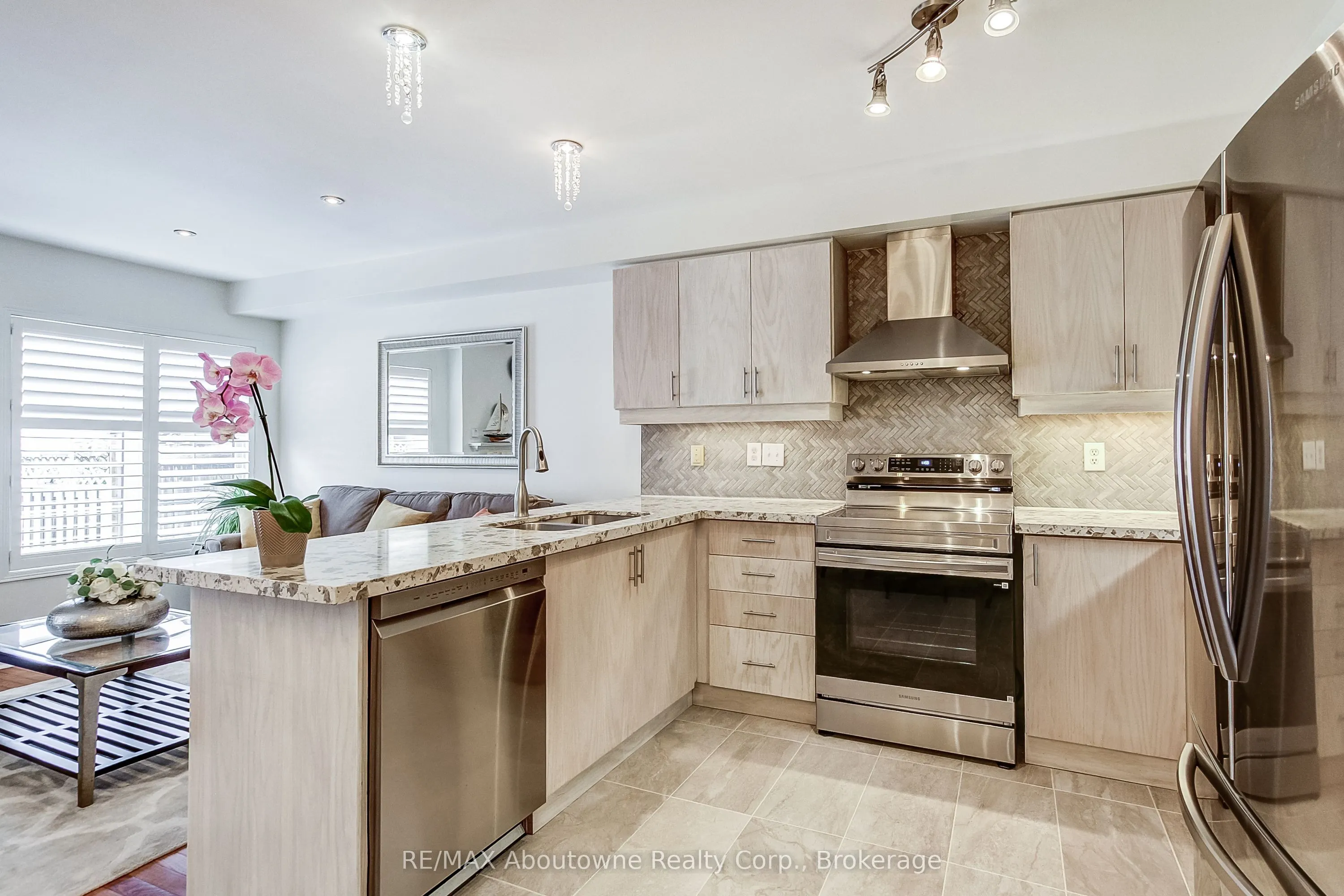 2150 Forest Gate Park