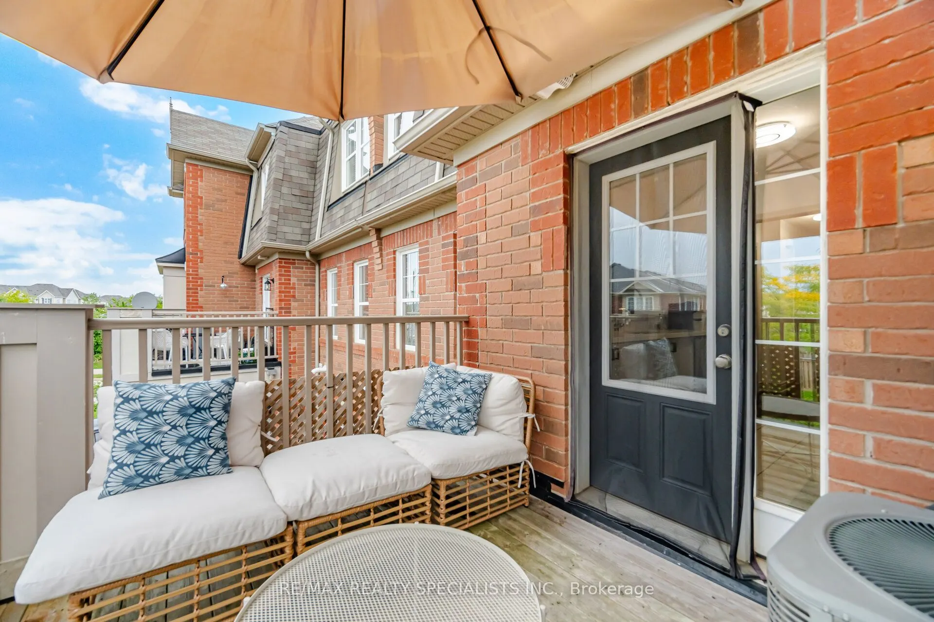 220 Mortimer Crescent