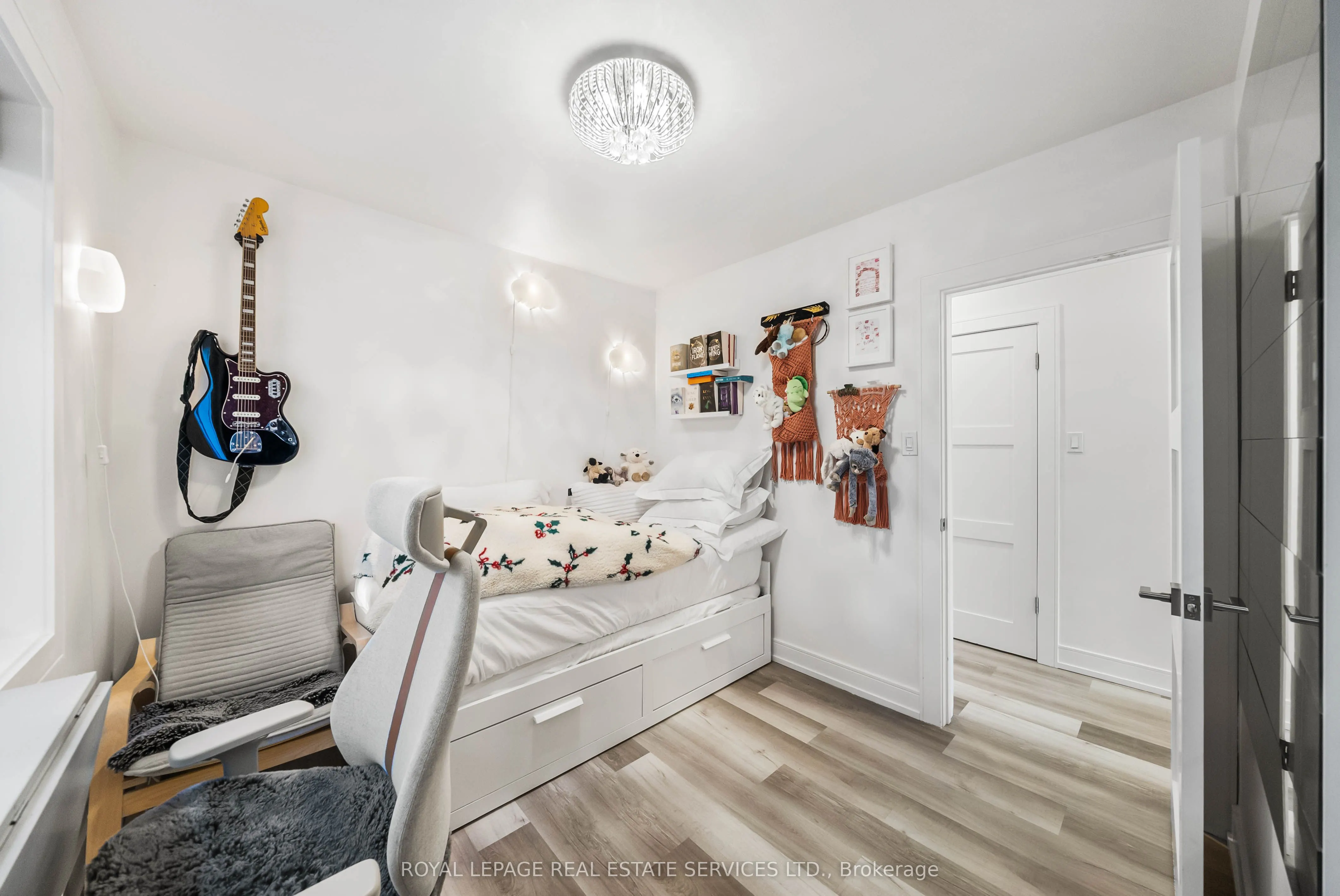 50 Arcadian Circle