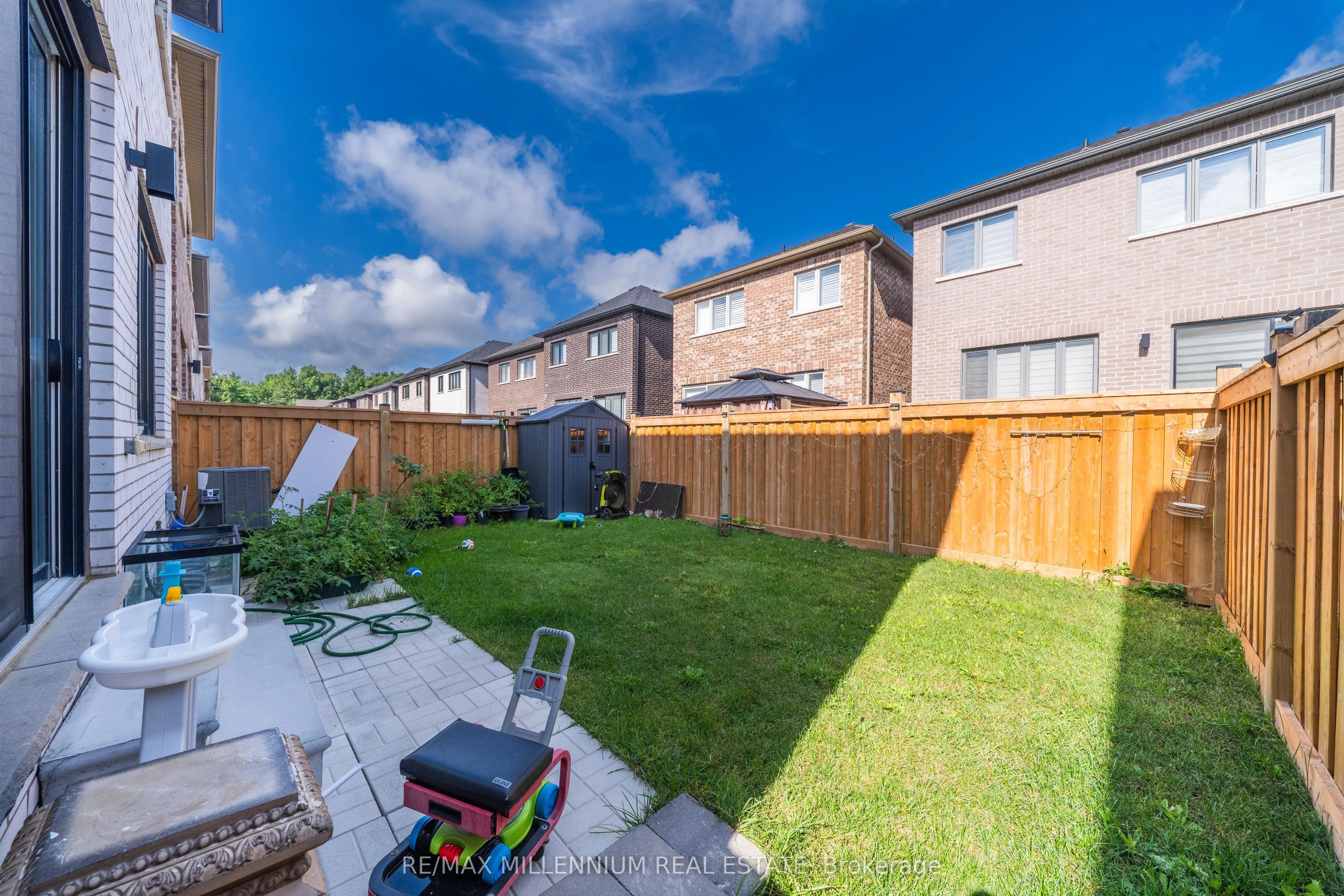 20 Calabria Drive