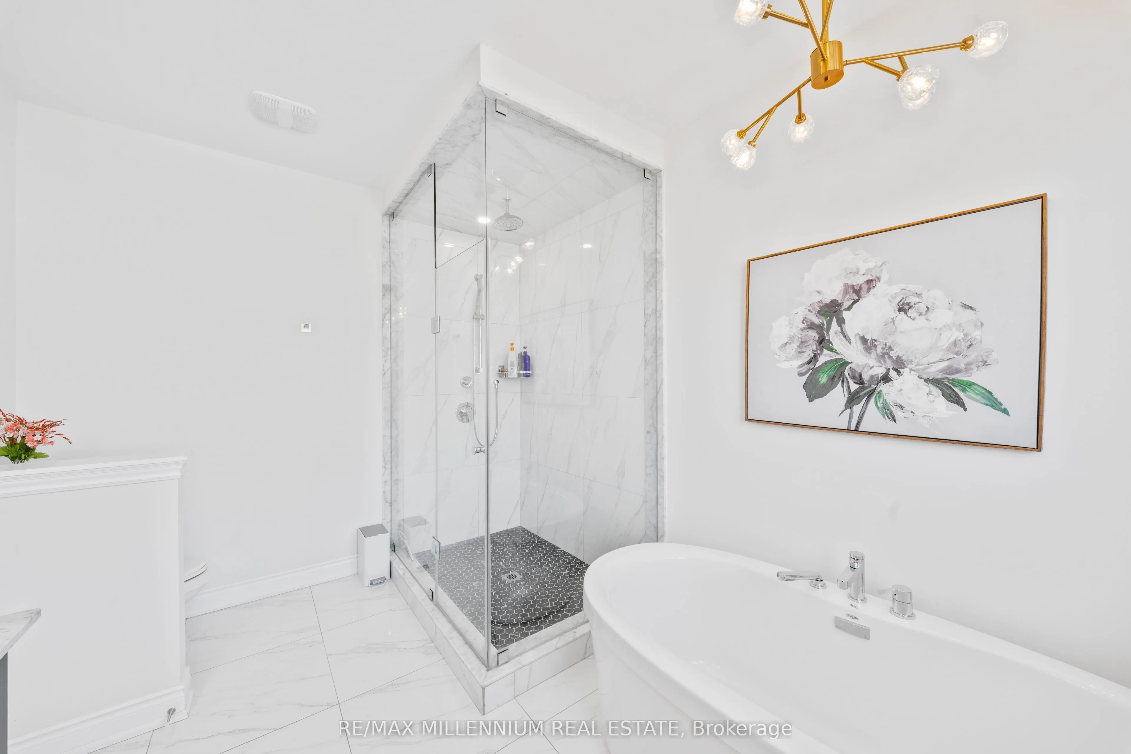 20 Calabria Drive