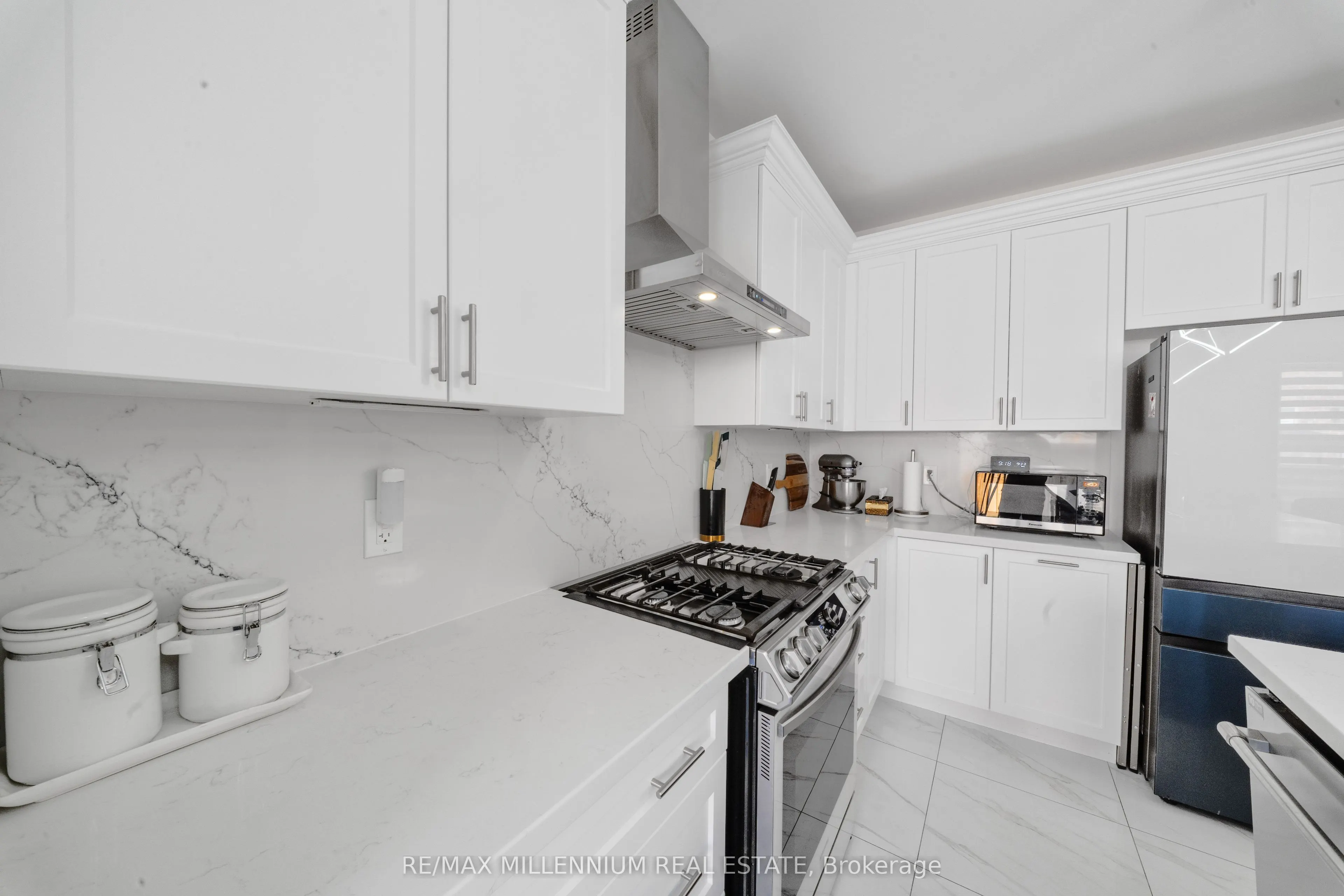 20 Calabria Drive