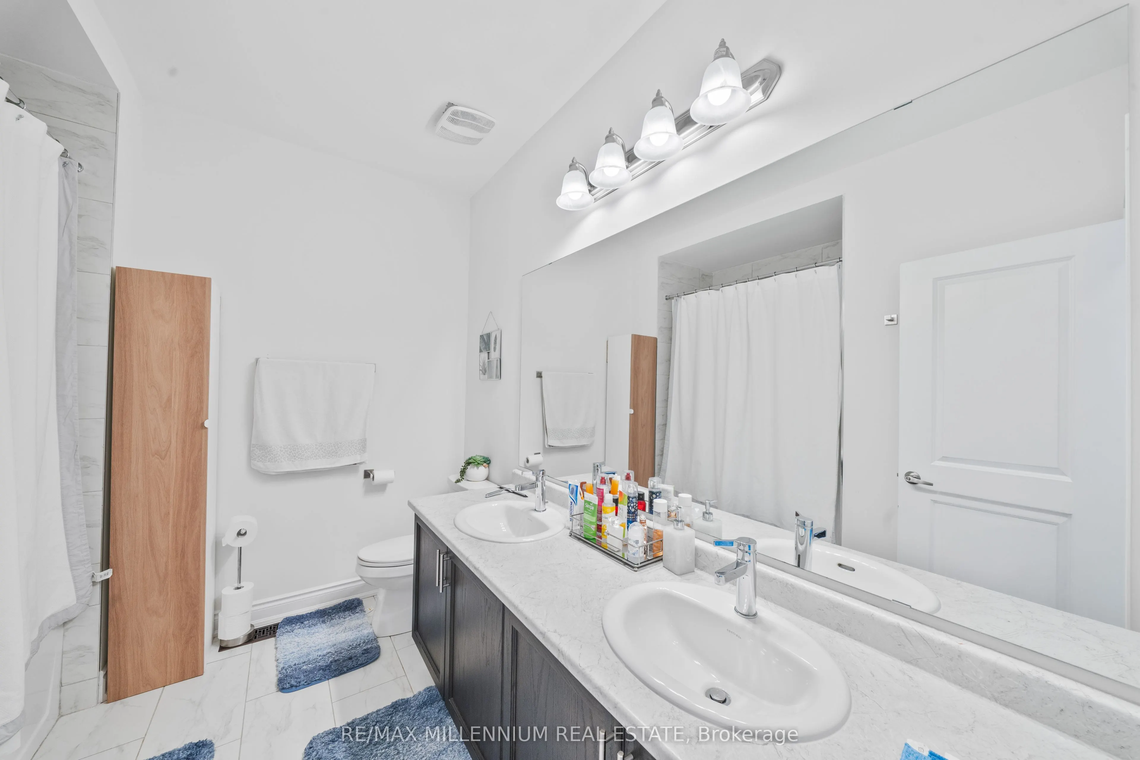 20 Calabria Drive