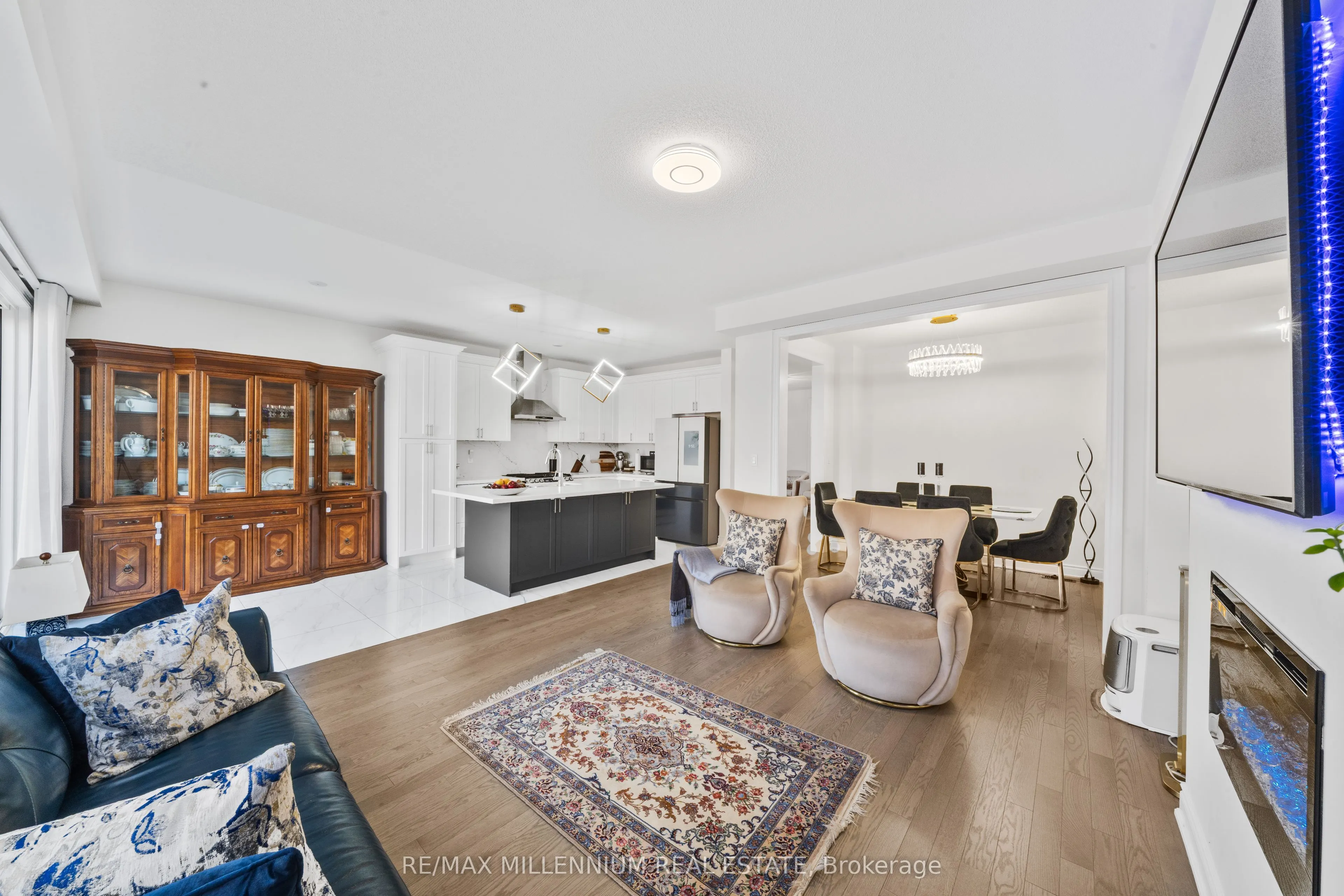 20 Calabria Drive