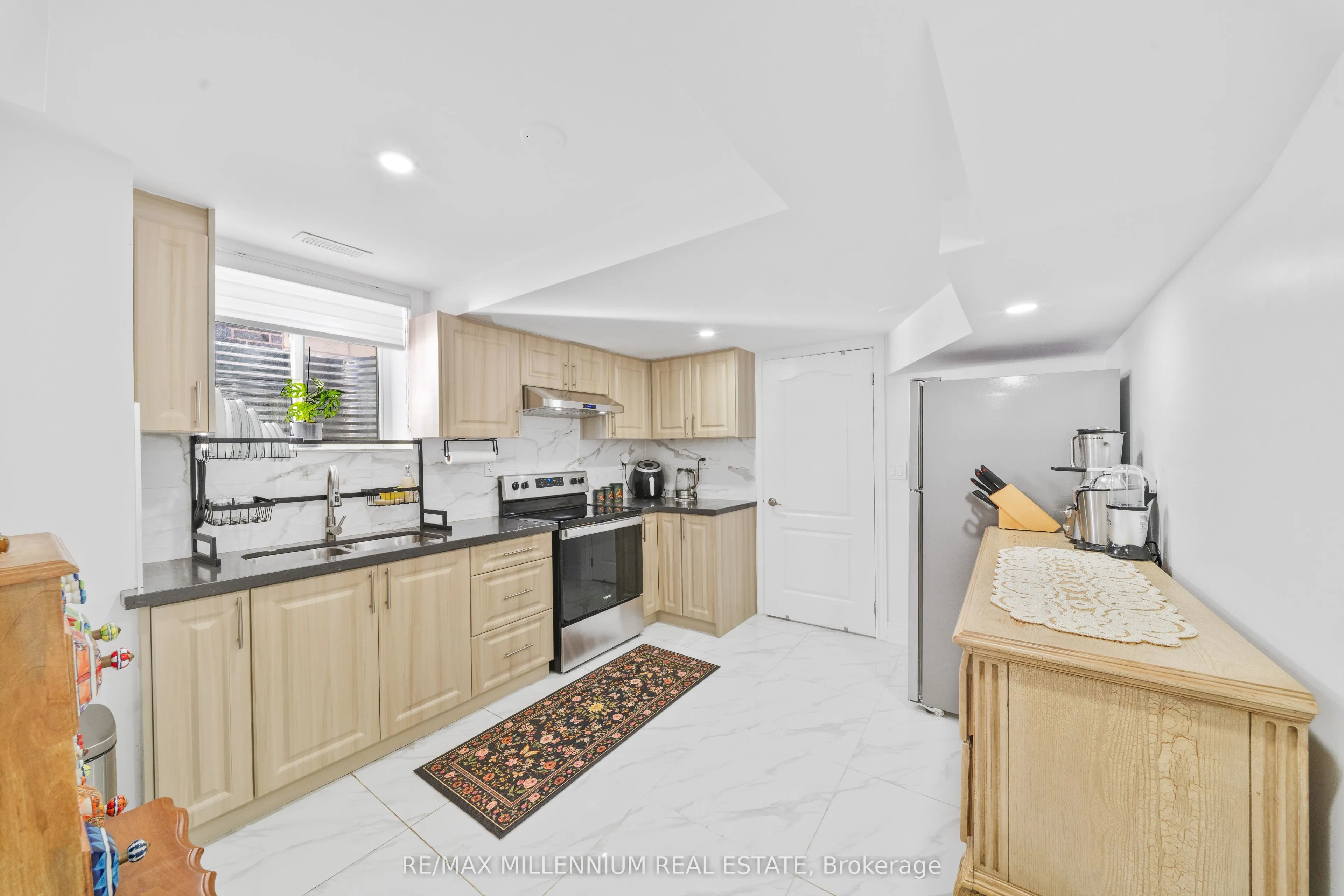 20 Calabria Drive