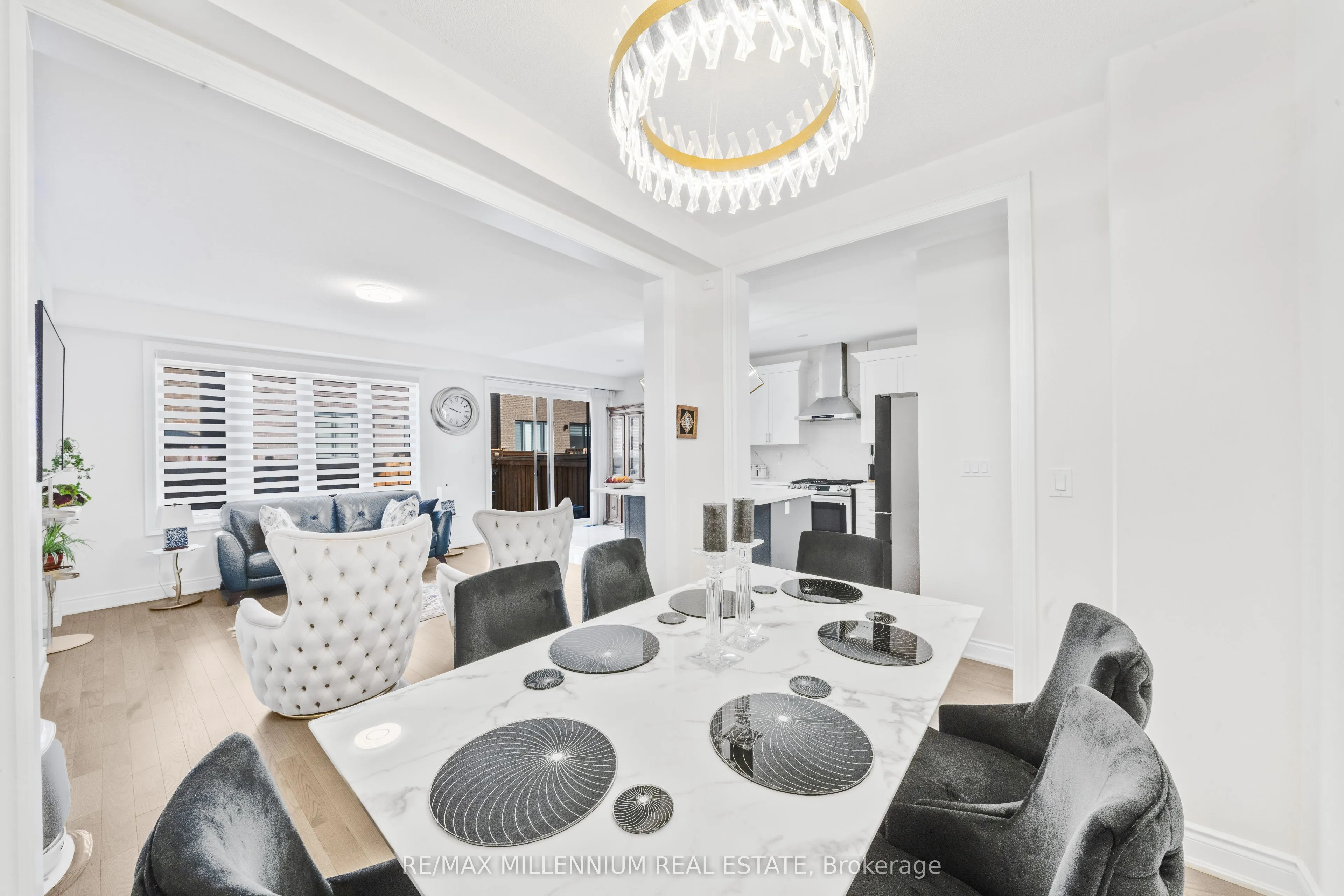 20 Calabria Drive