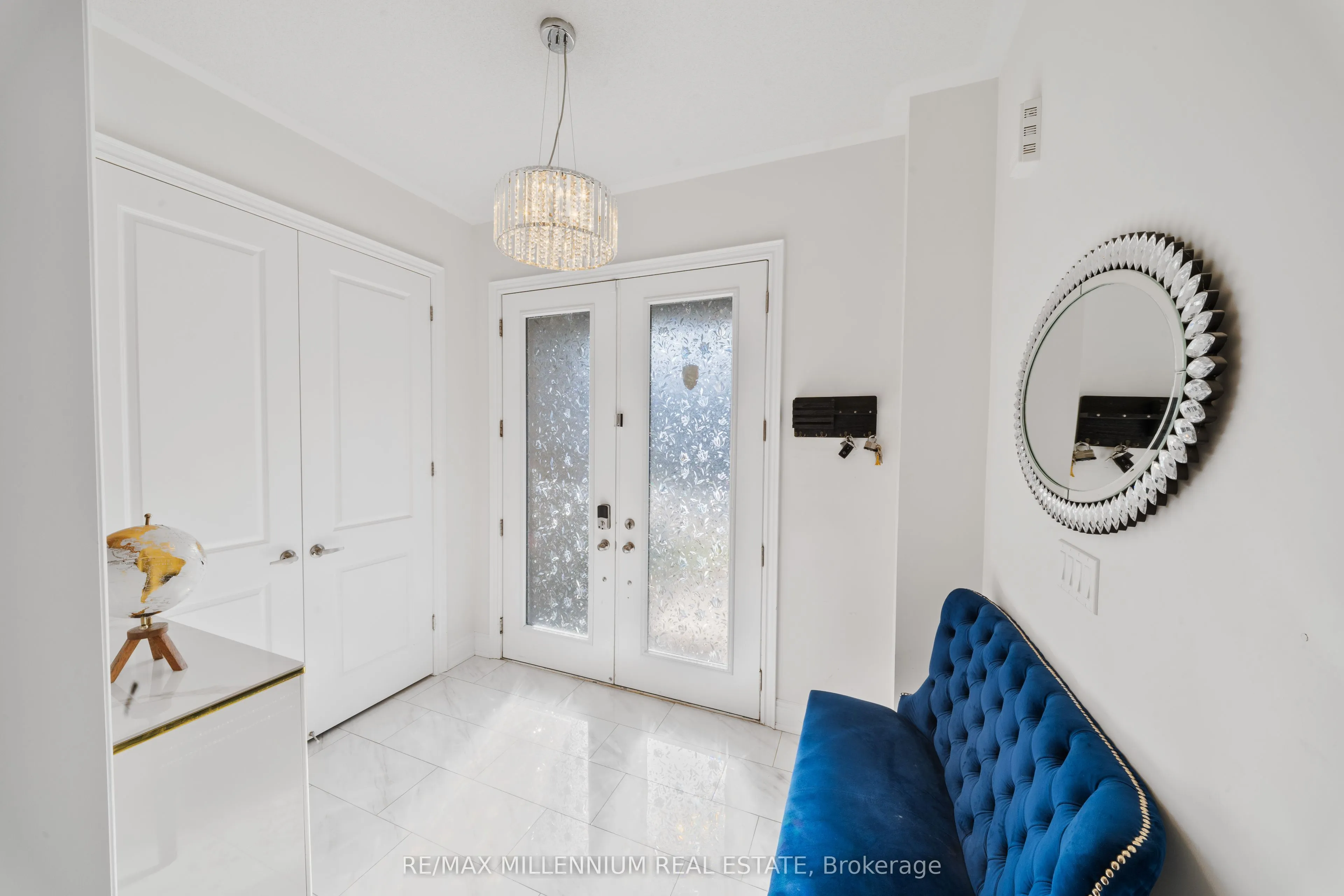 20 Calabria Drive