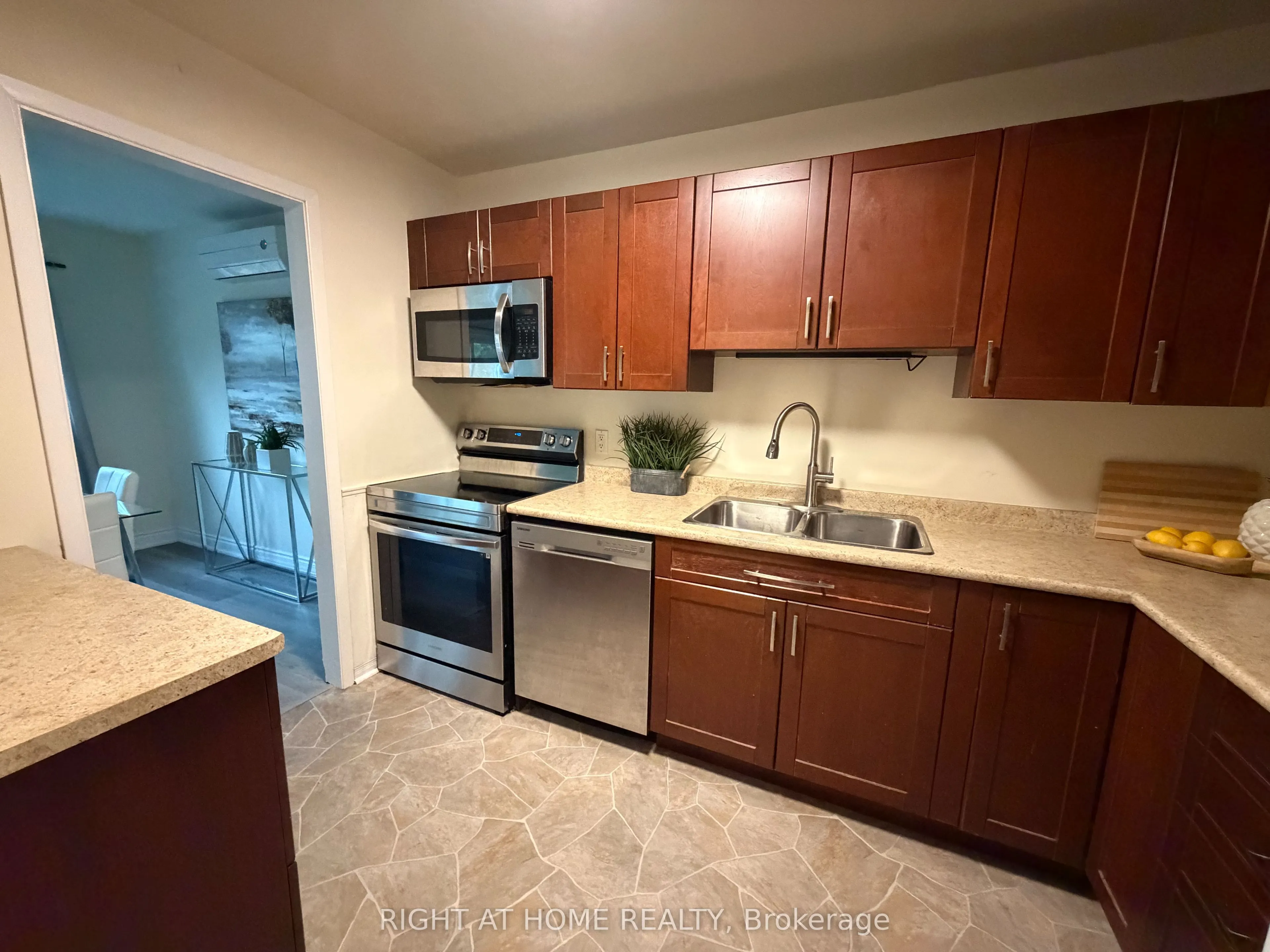 5021 Pinedale Avenue #5