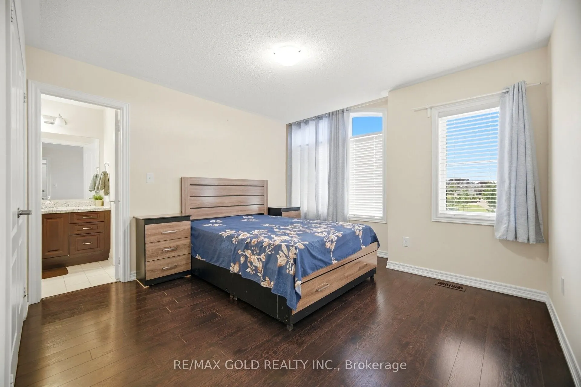 49 Squire Ellis Drive