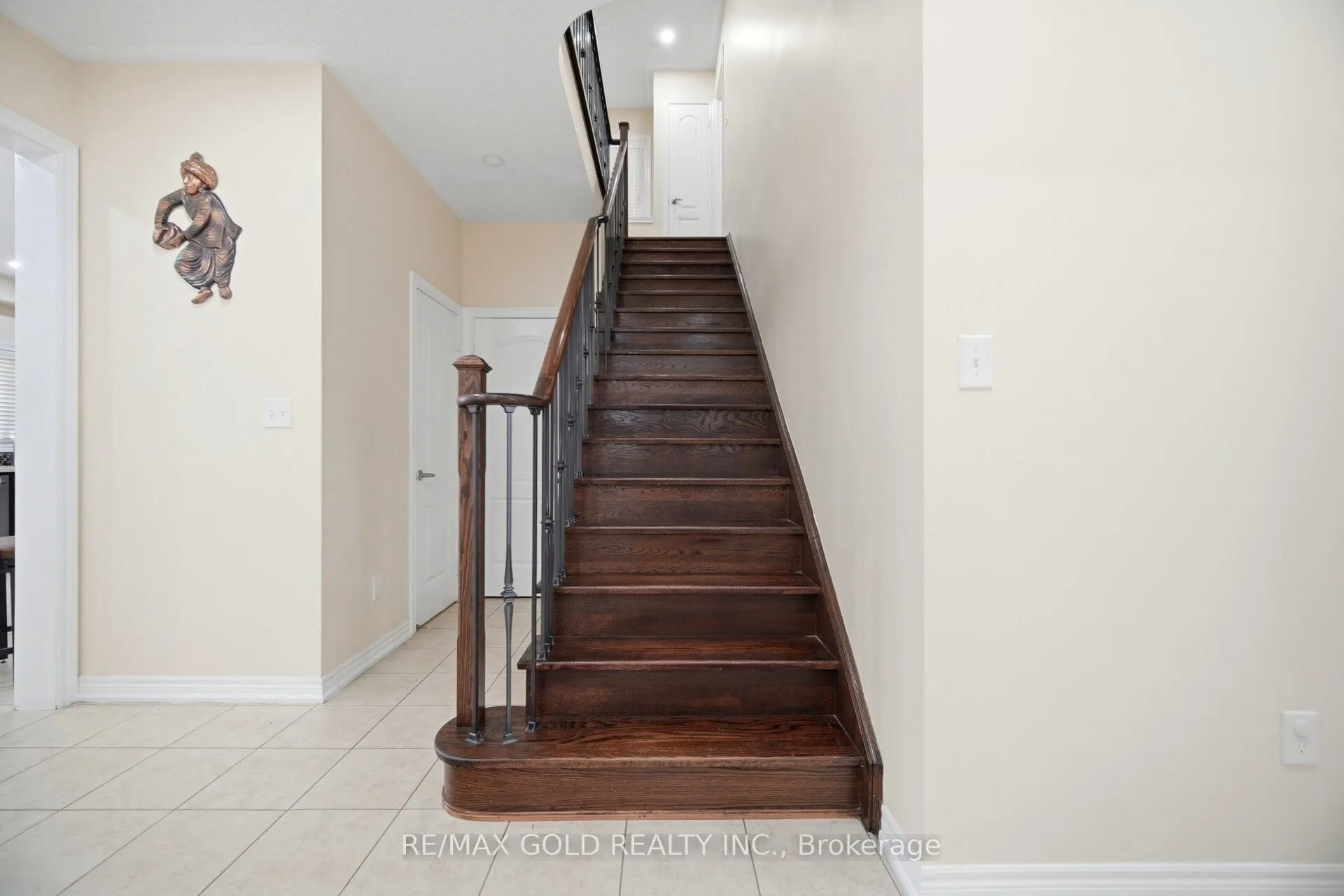 49 Squire Ellis Drive