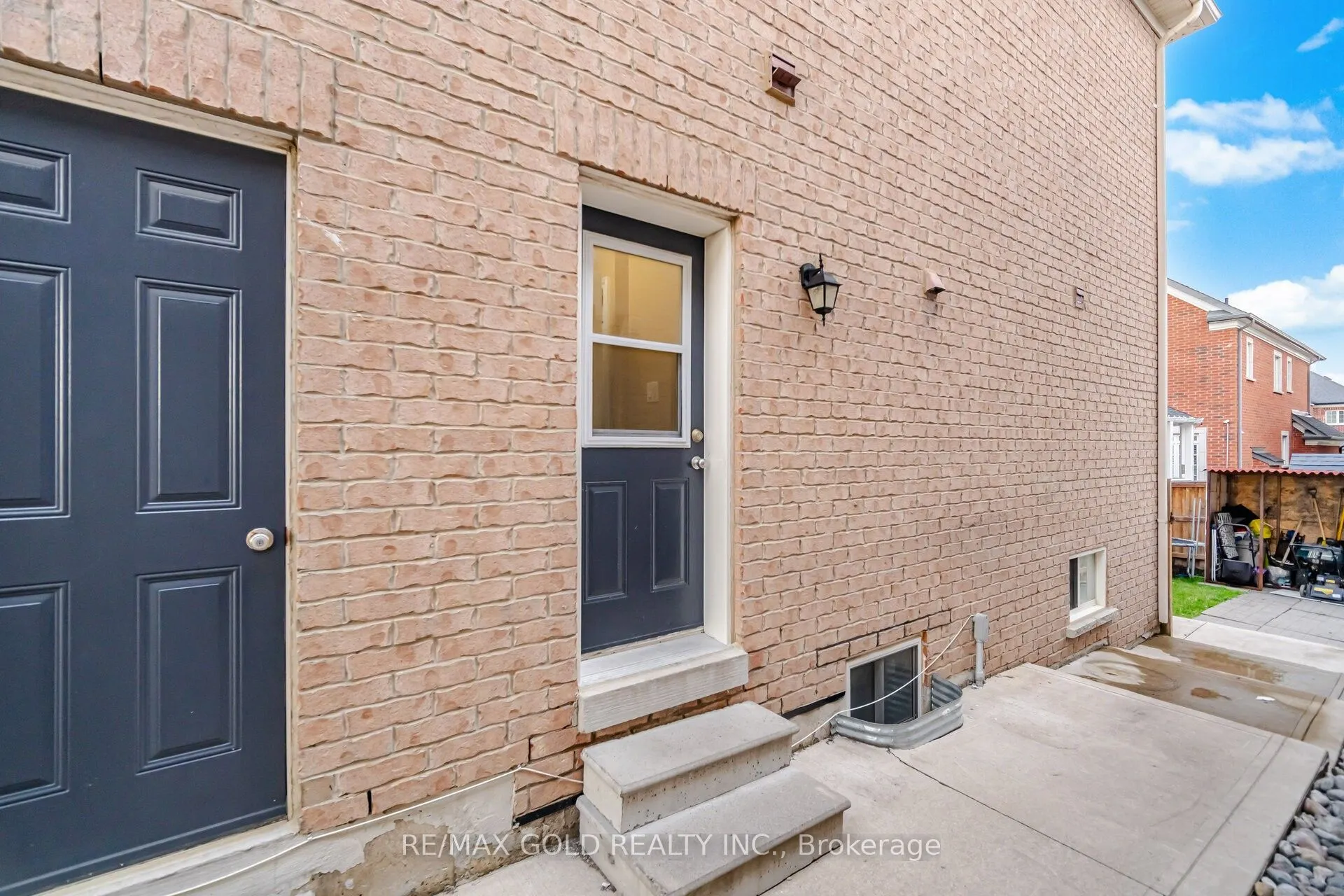 49 Squire Ellis Drive
