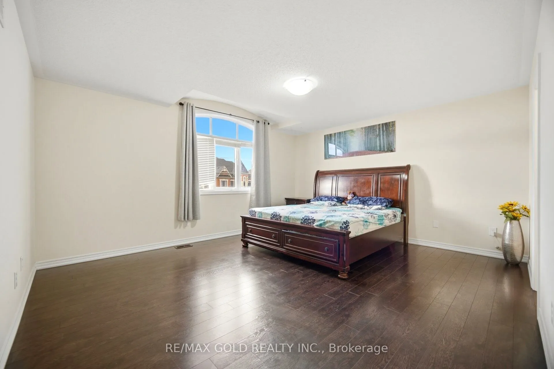 49 Squire Ellis Drive