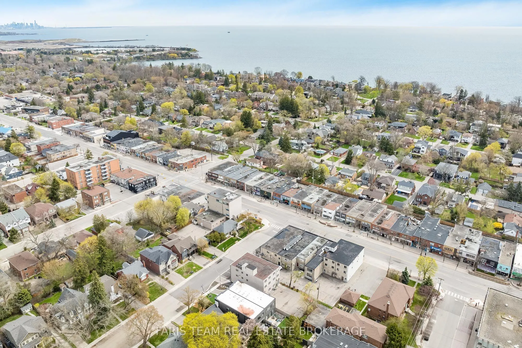 267 Lakeshore Road E
