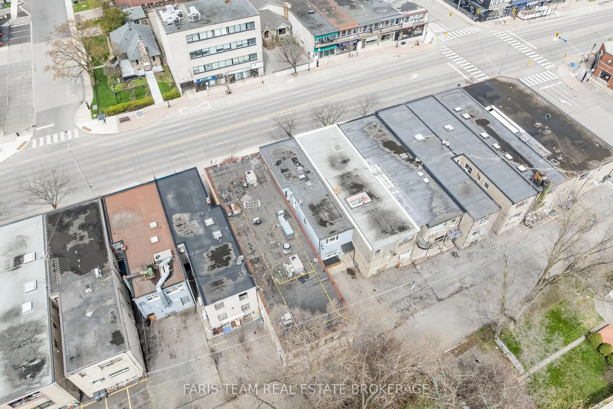 267 Lakeshore Road E