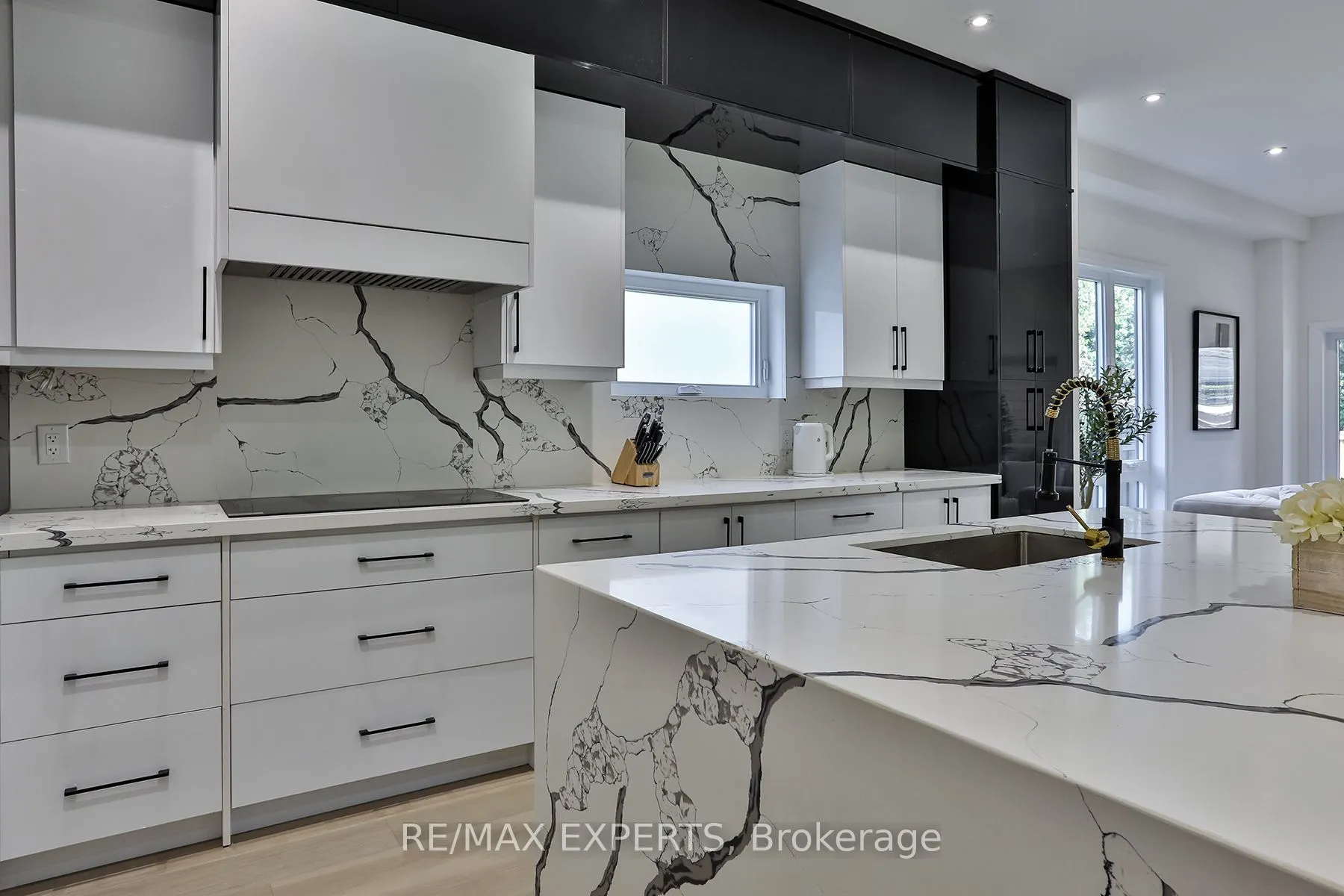 23B Maple Avenue
