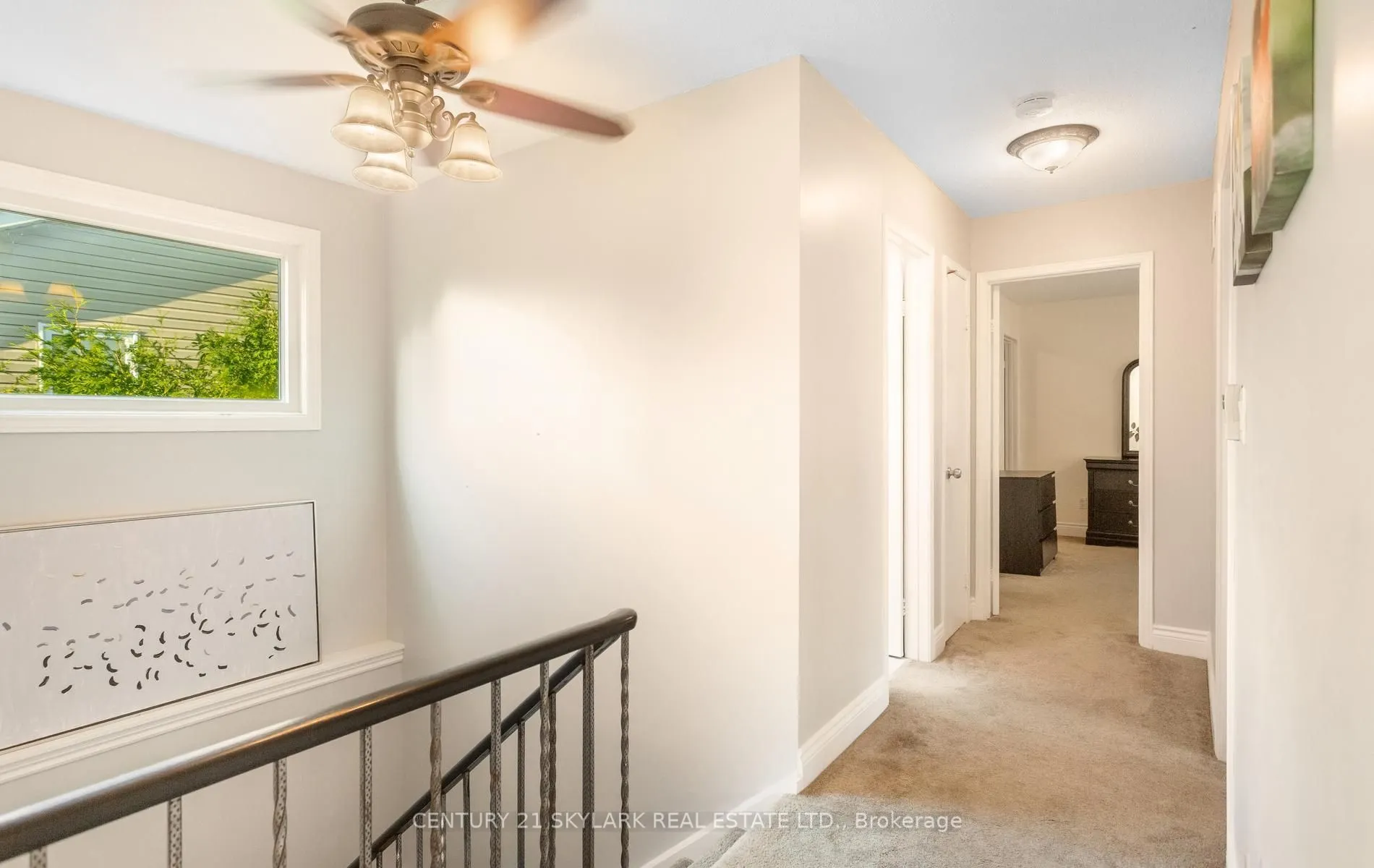 574 Sunnyvale Crescent