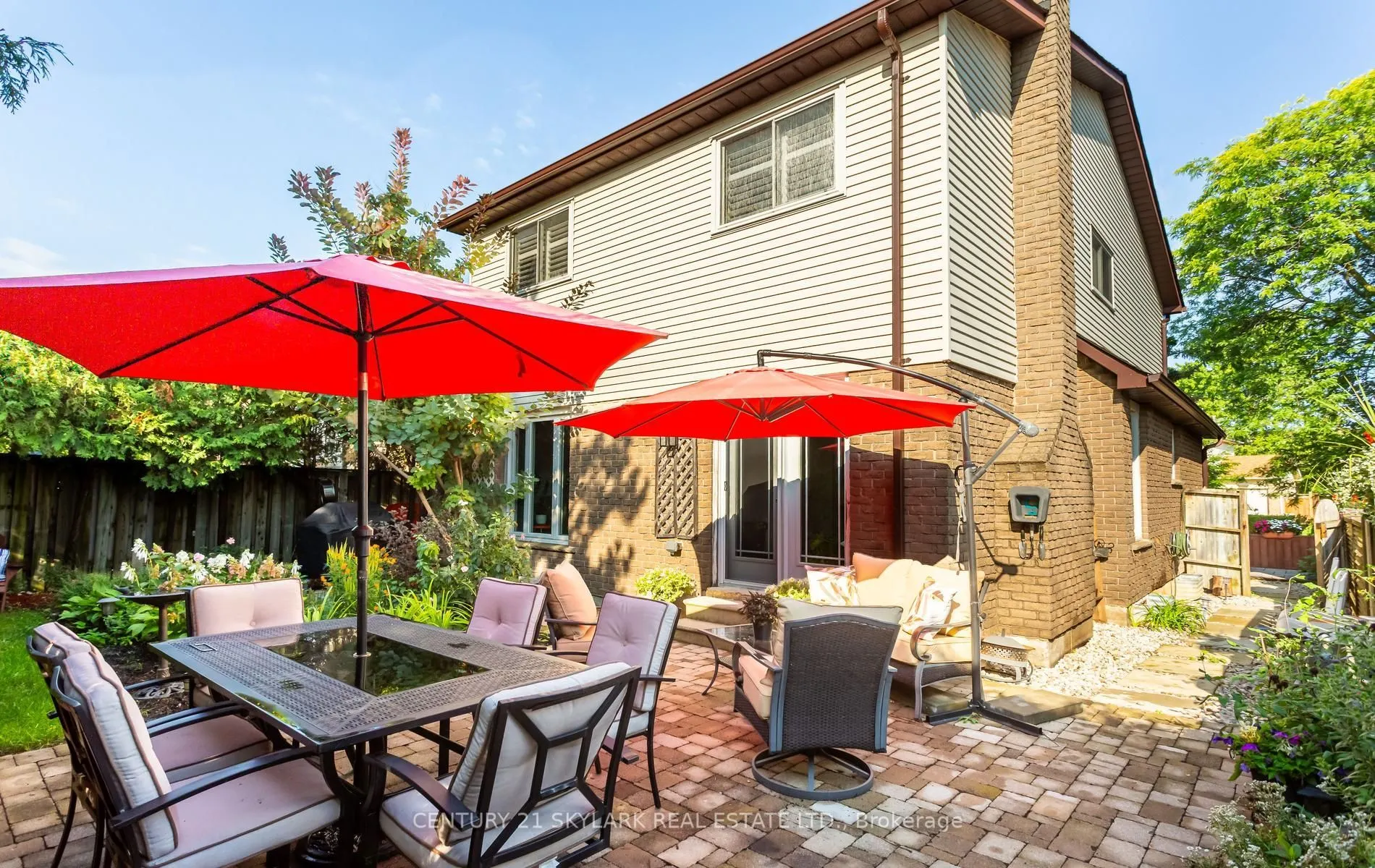 574 Sunnyvale Crescent