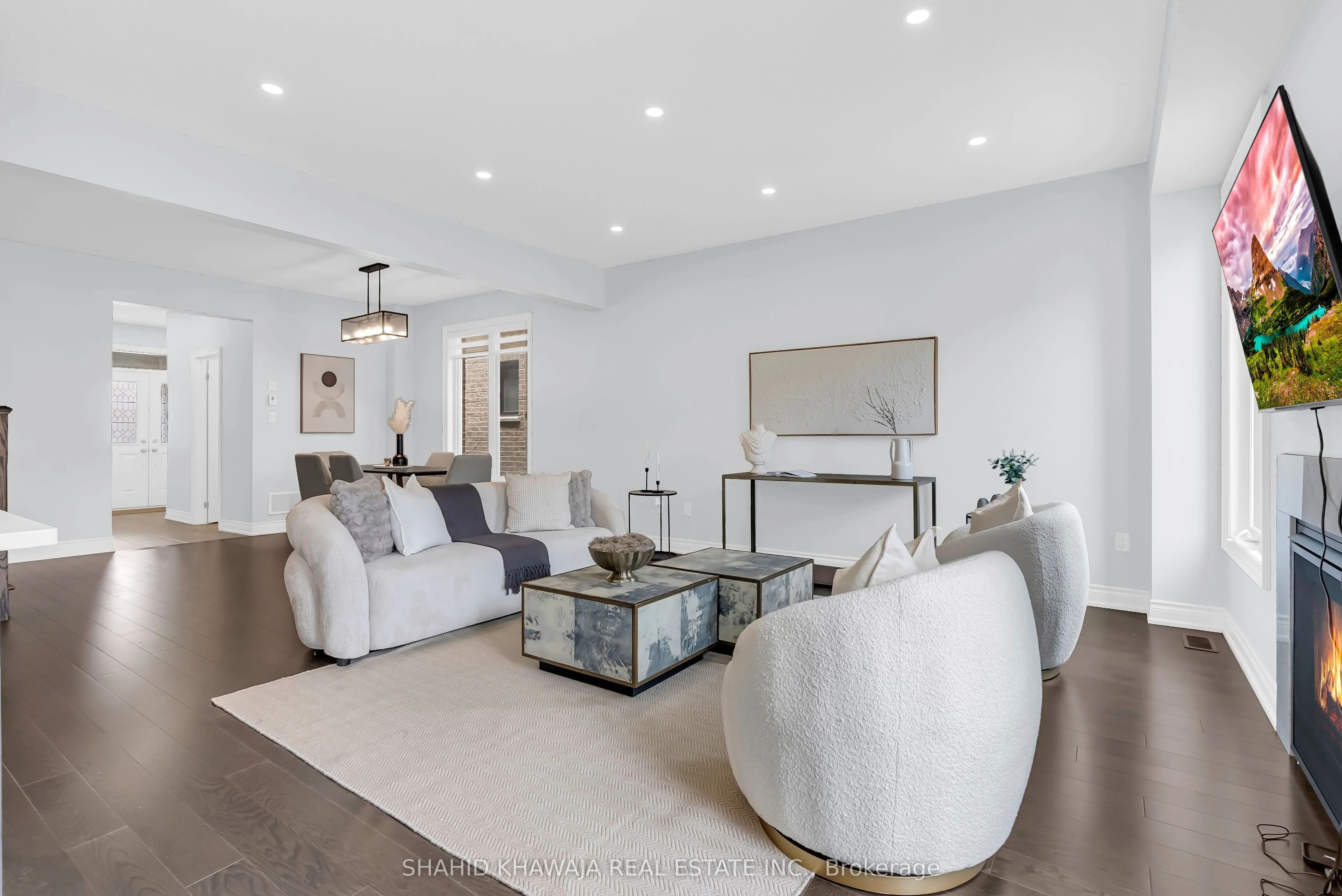1221 Raspberry Terrace