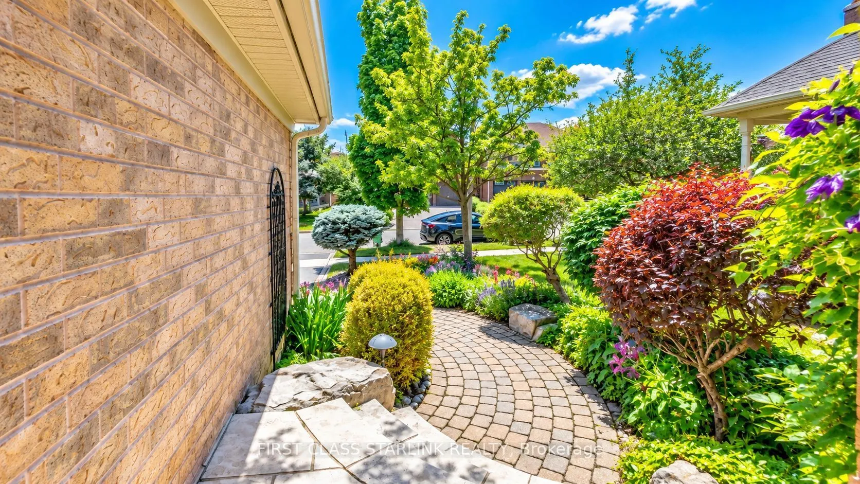 5467 Planters Wood Court