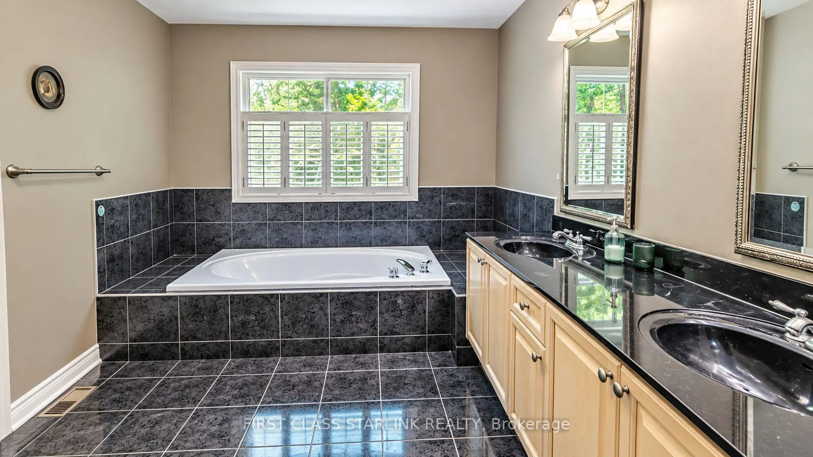 5467 Planters Wood Court