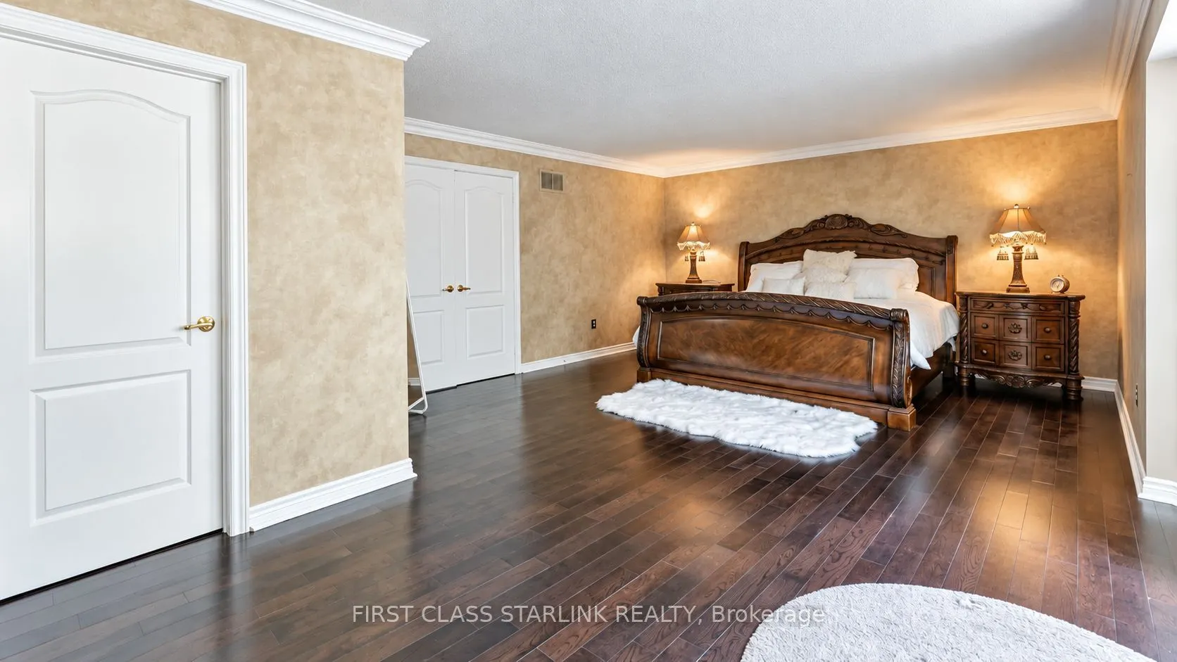 5467 Planters Wood Court