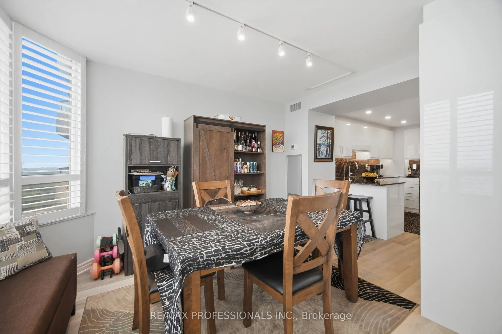 1 Aberfoyle Crescent #1411