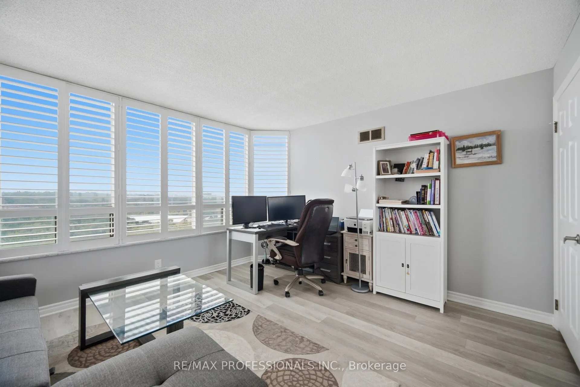1 Aberfoyle Crescent #1411