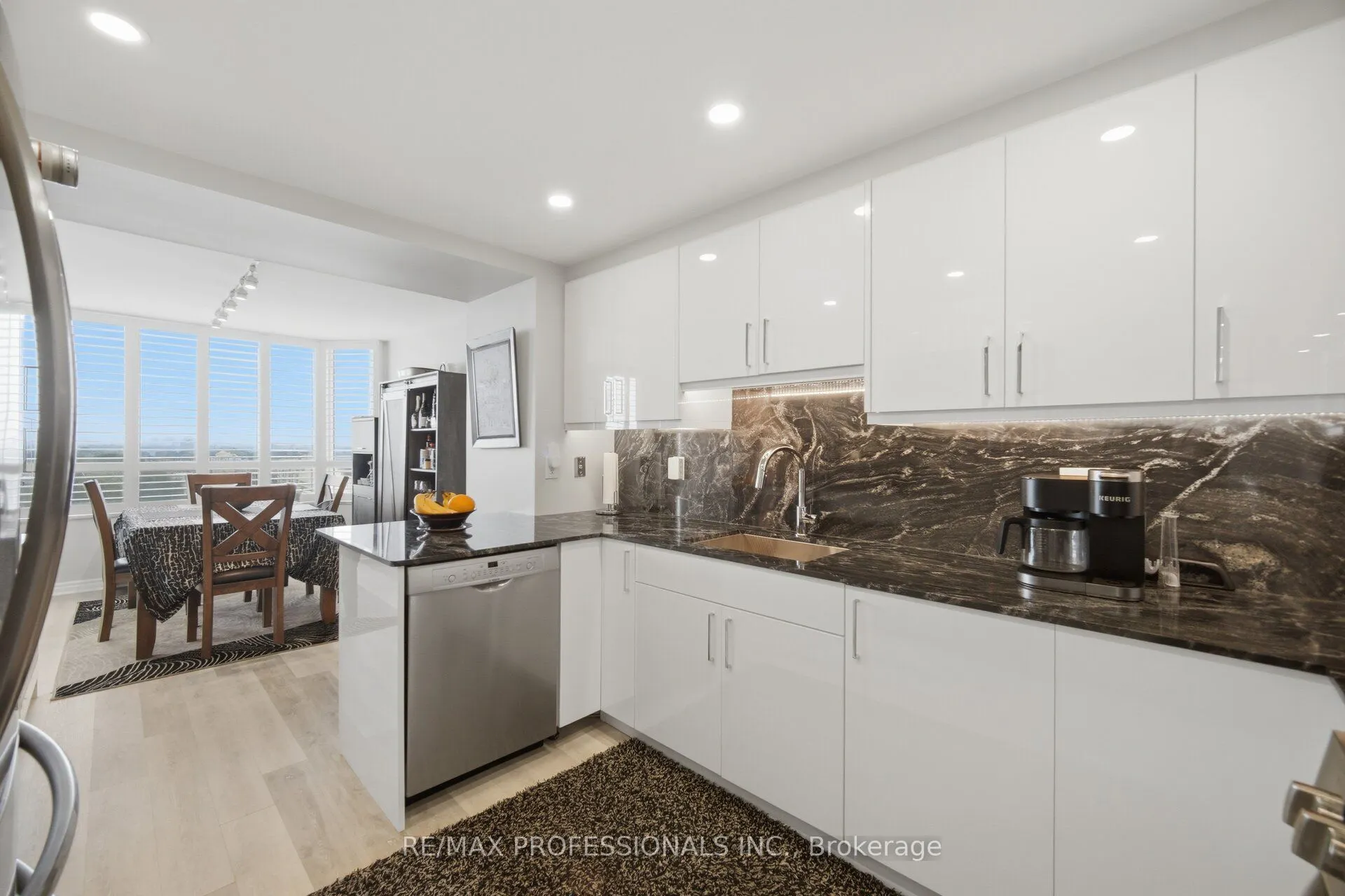1 Aberfoyle Crescent #1411