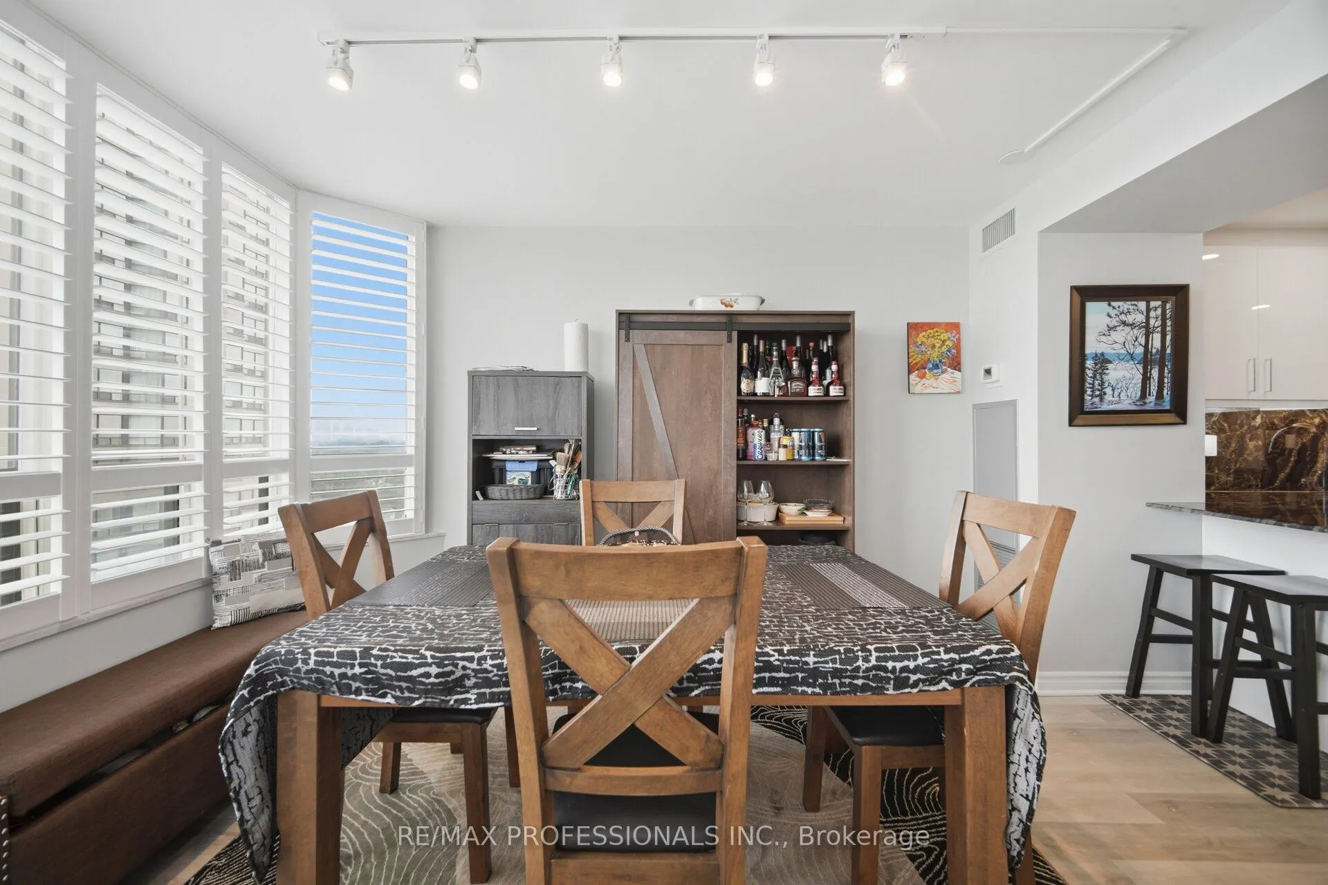 1 Aberfoyle Crescent #1411