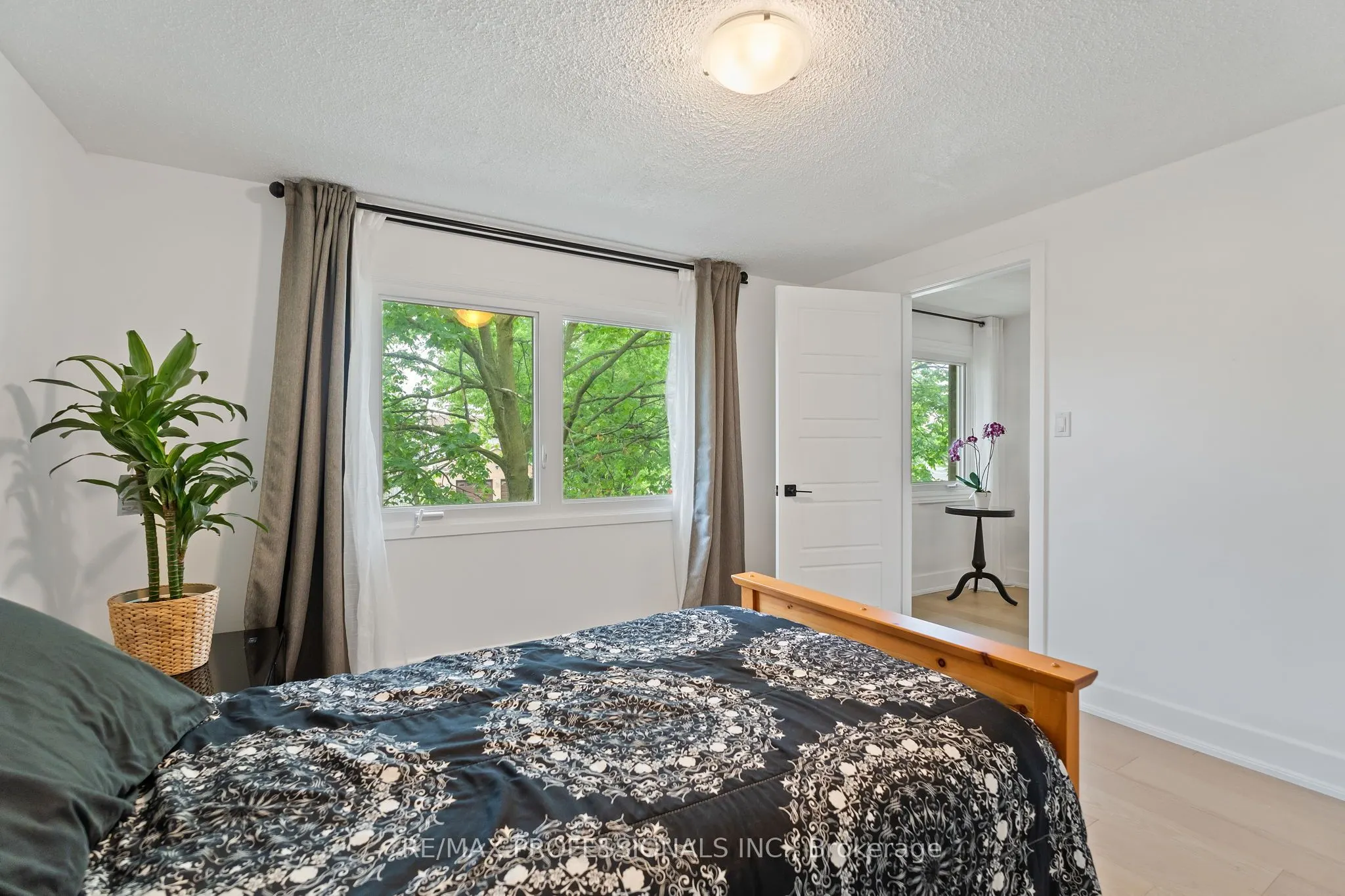 6031 Edenwood Drive