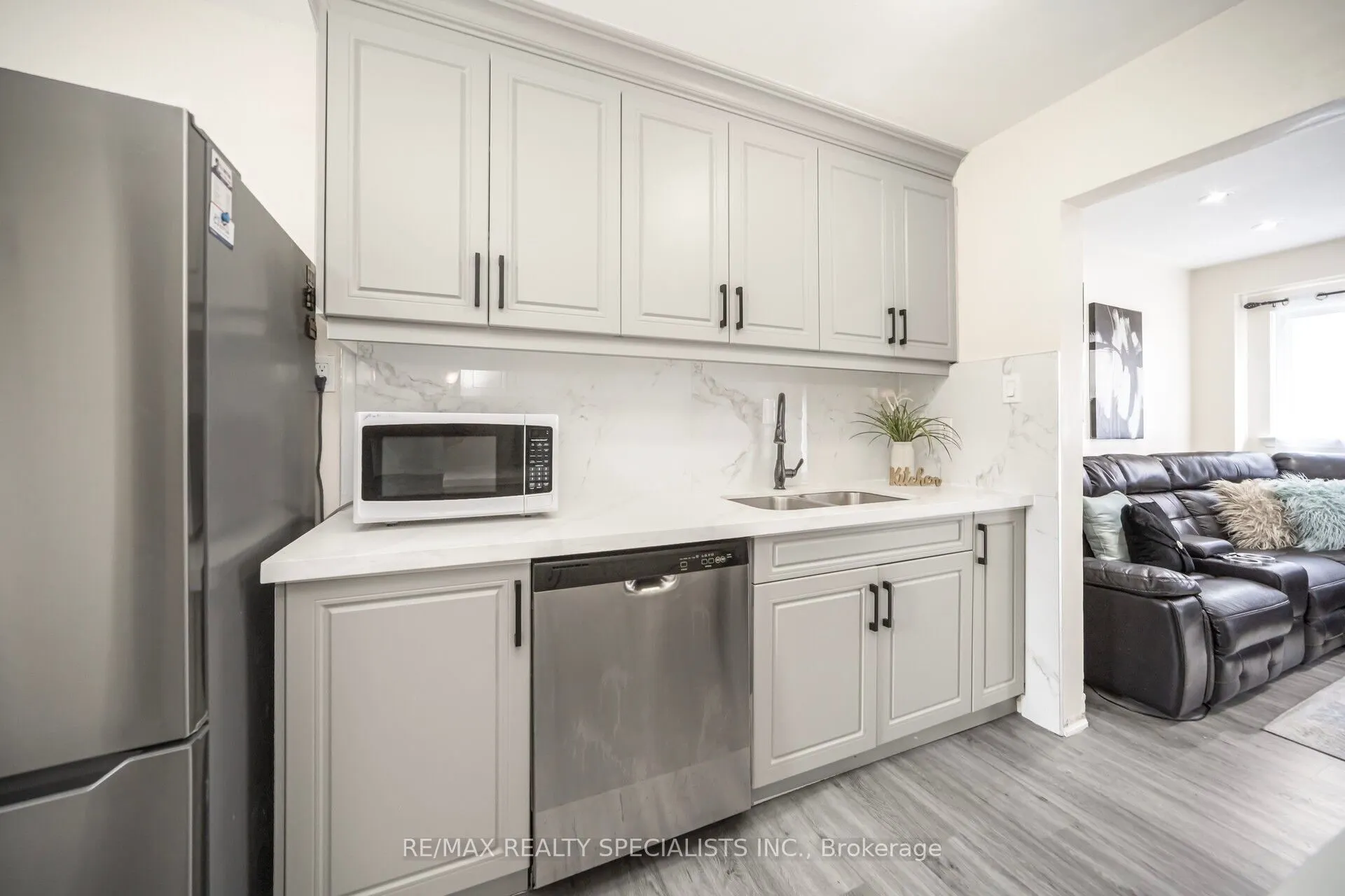 144 Fleetwood Crescent #144