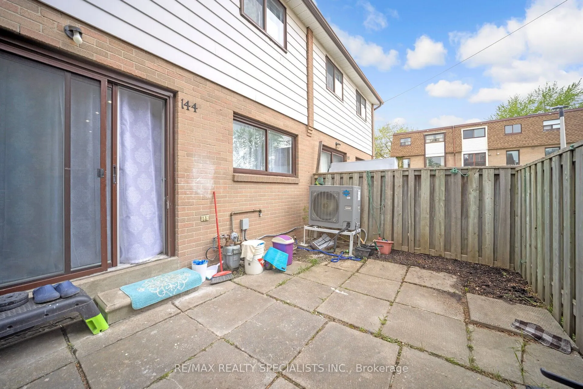 144 Fleetwood Crescent #144