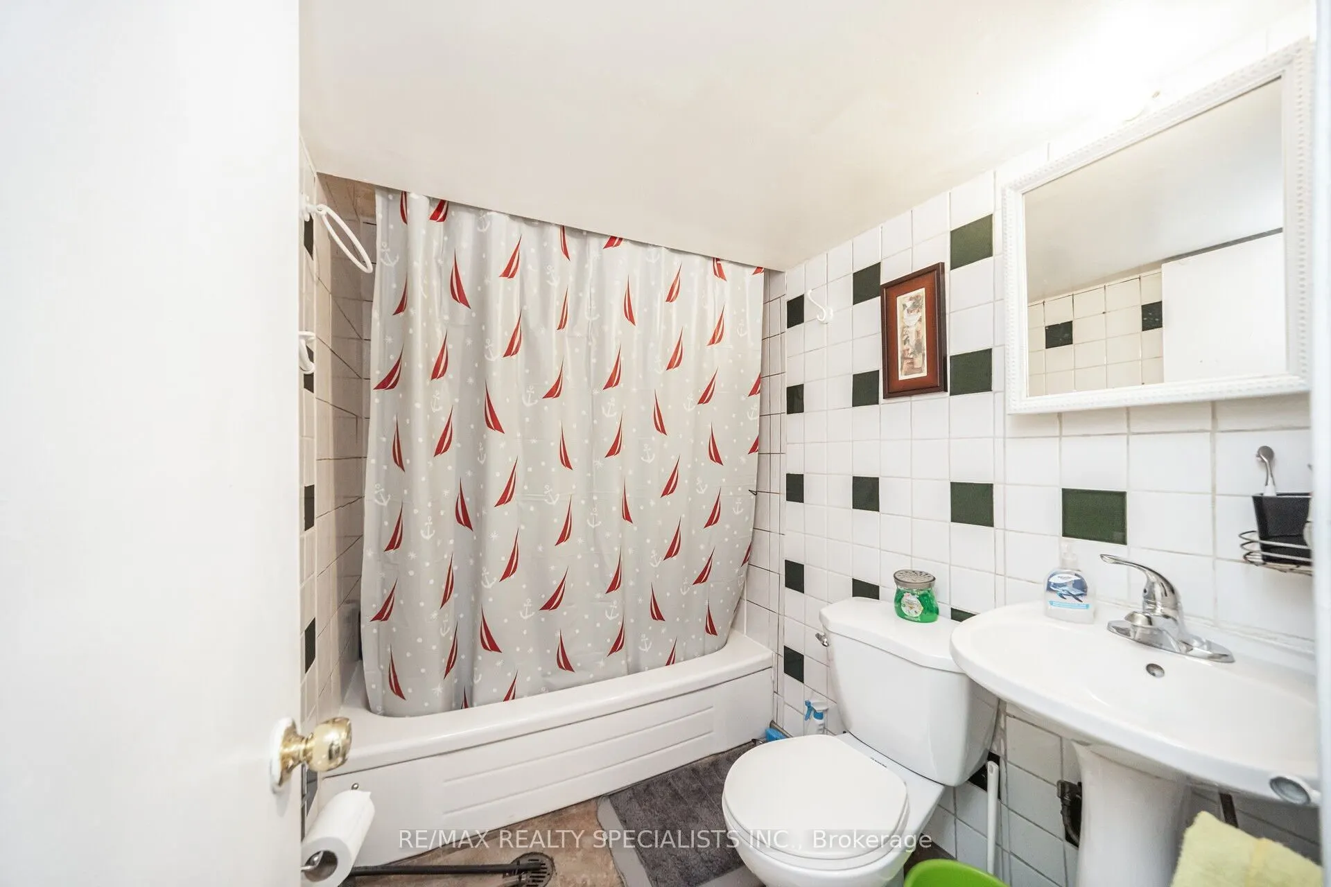 144 Fleetwood Crescent #144