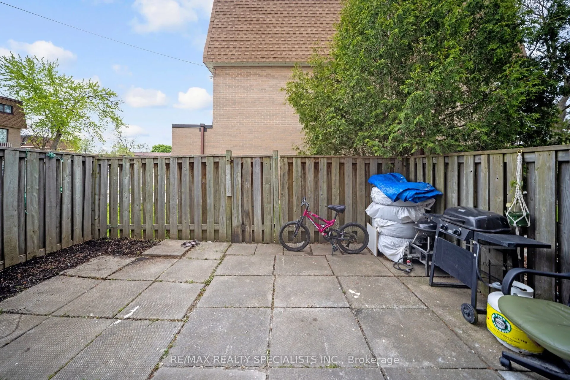 144 Fleetwood Crescent #144