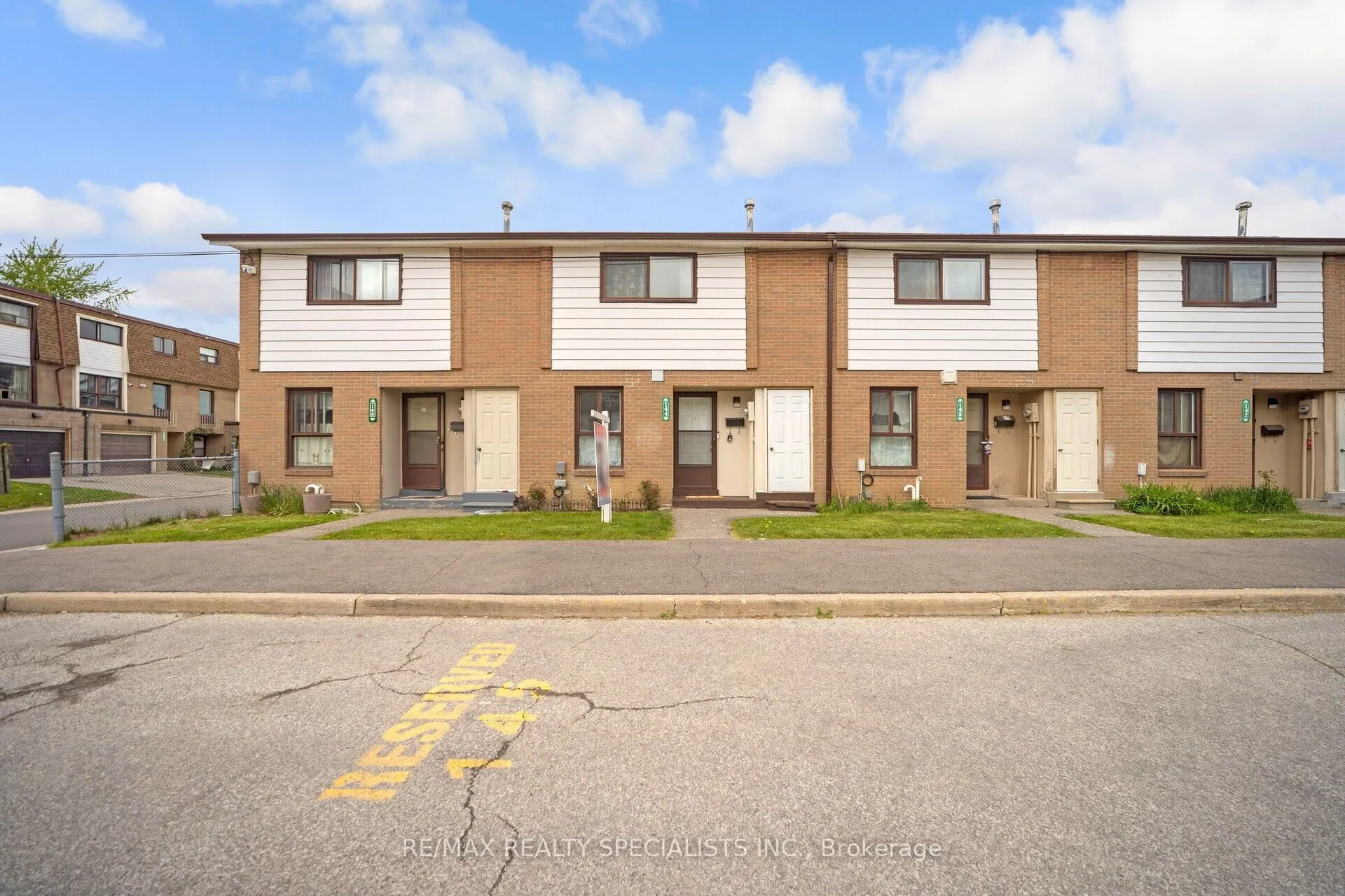 144 Fleetwood Crescent #144