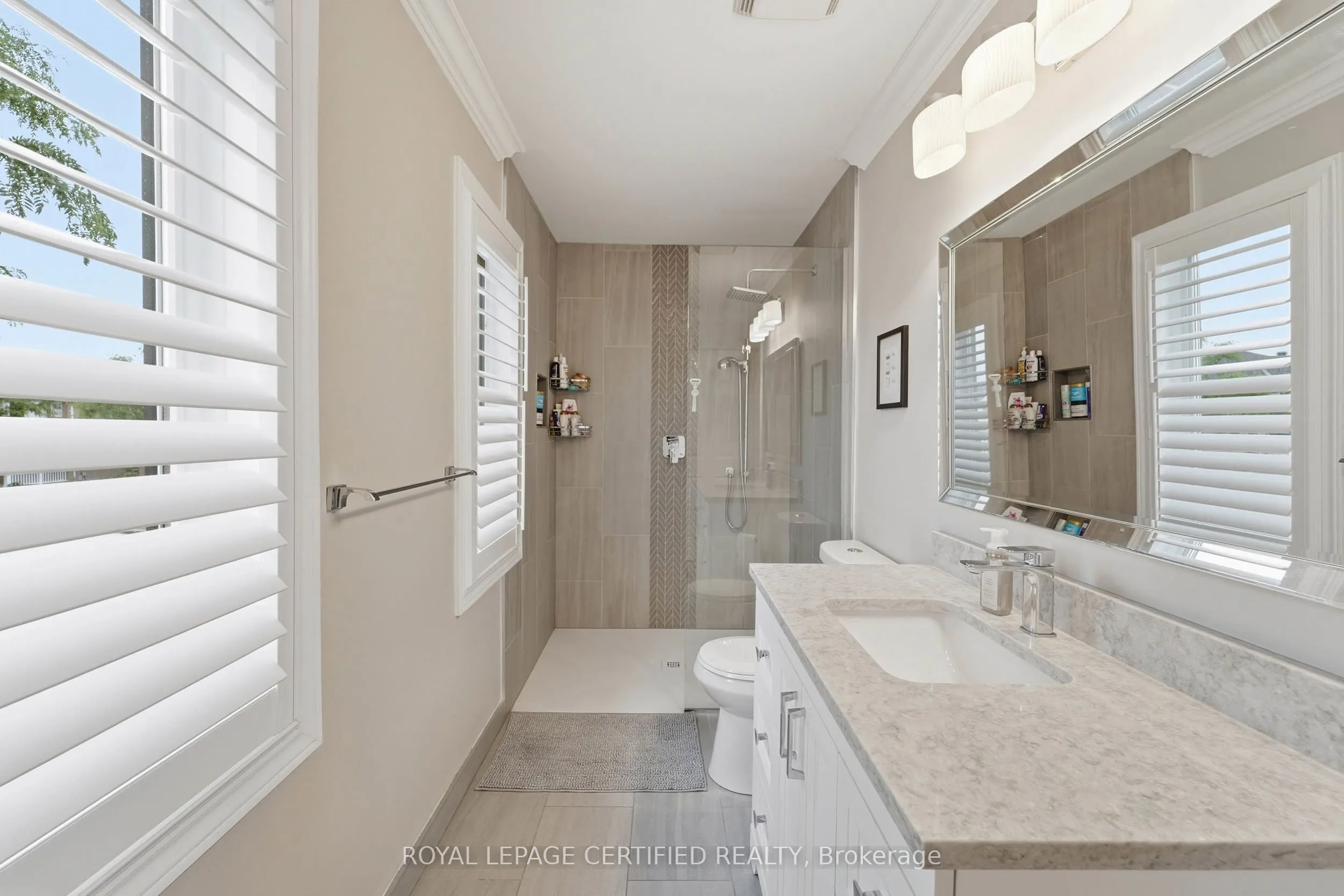1149 Barr Crescent