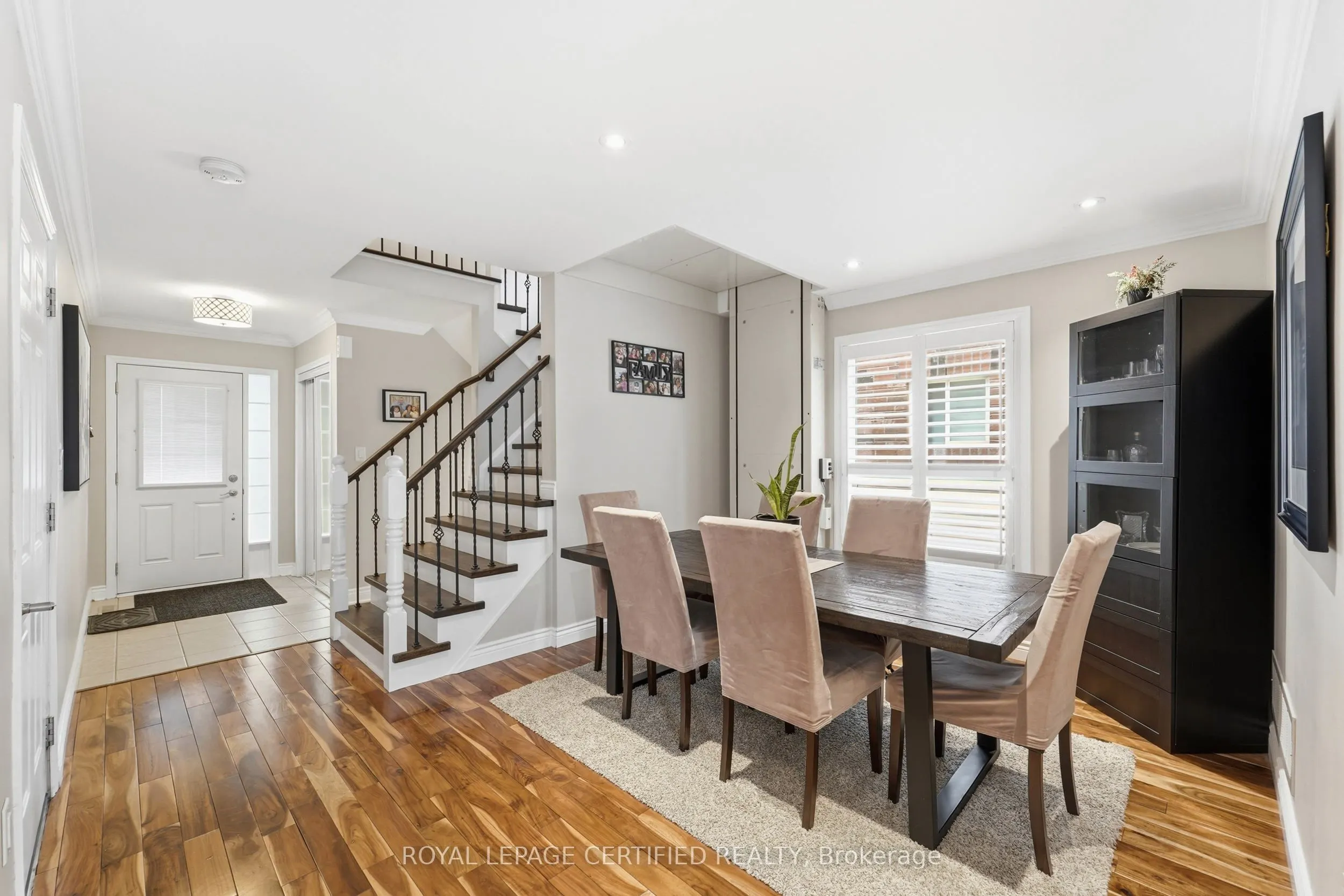 1149 Barr Crescent