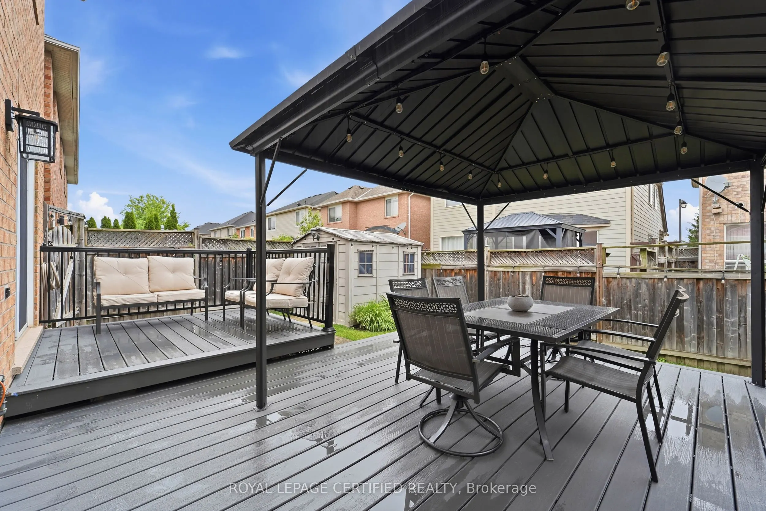 1149 Barr Crescent