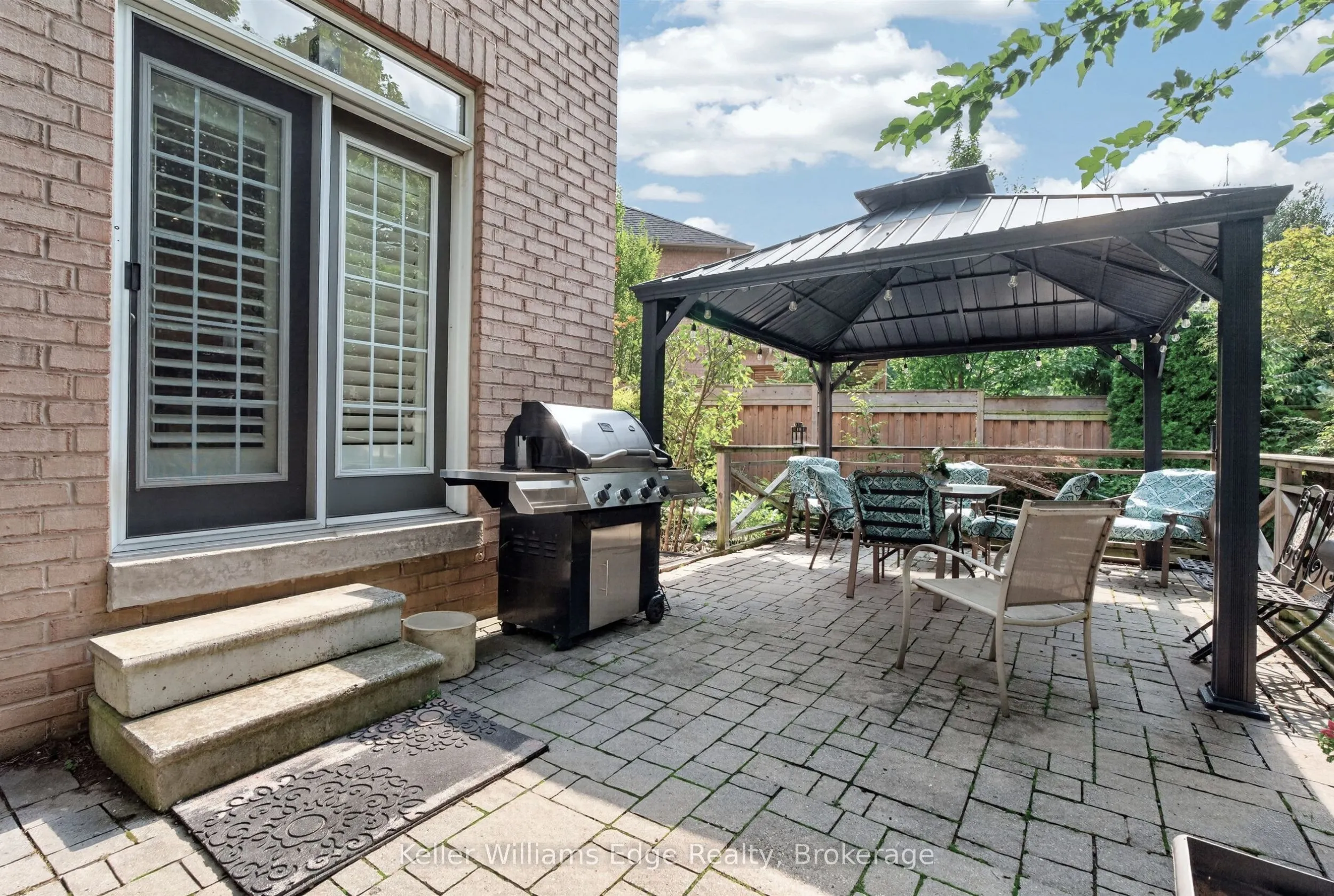 3416 Hayhurst Crescent