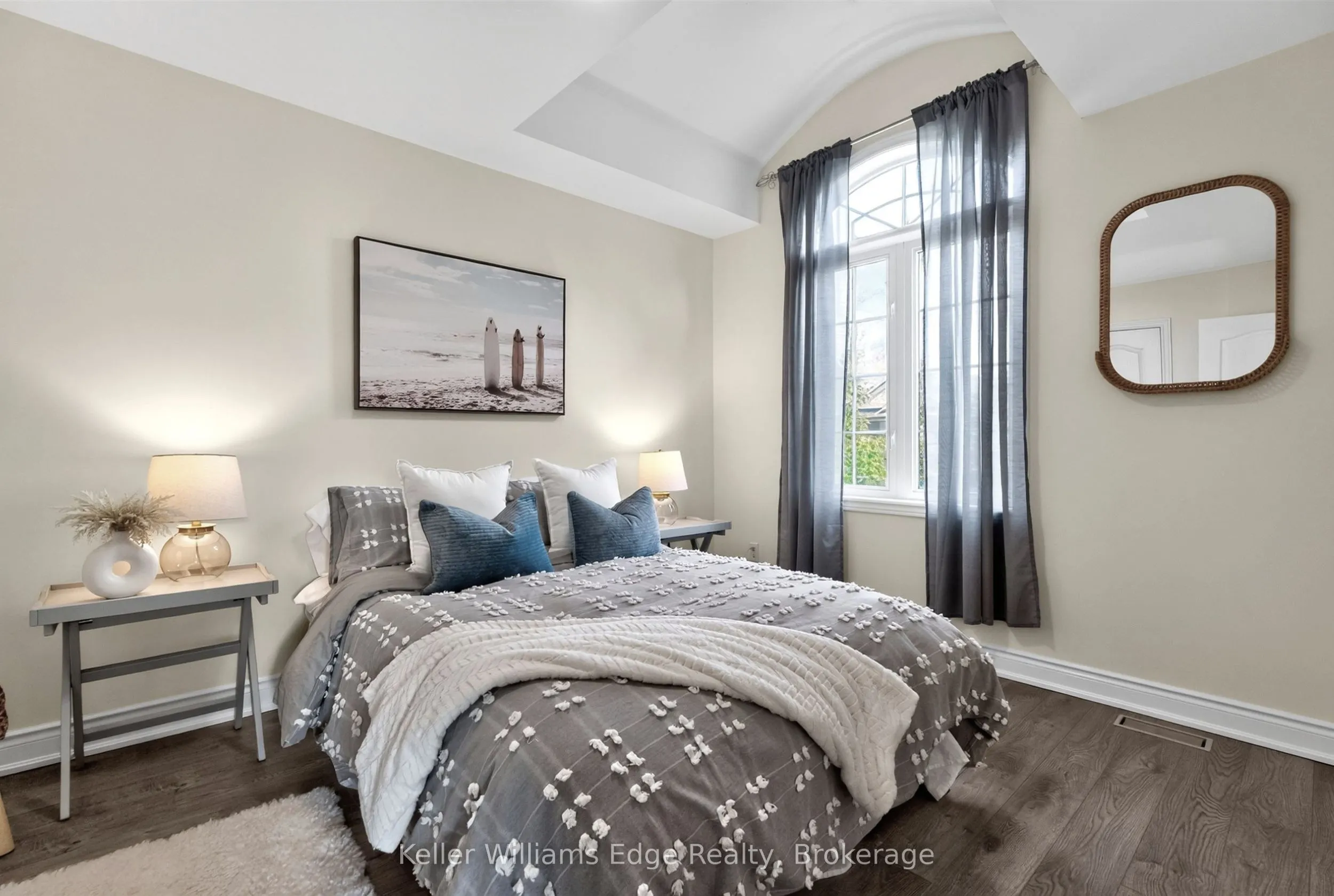 3416 Hayhurst Crescent