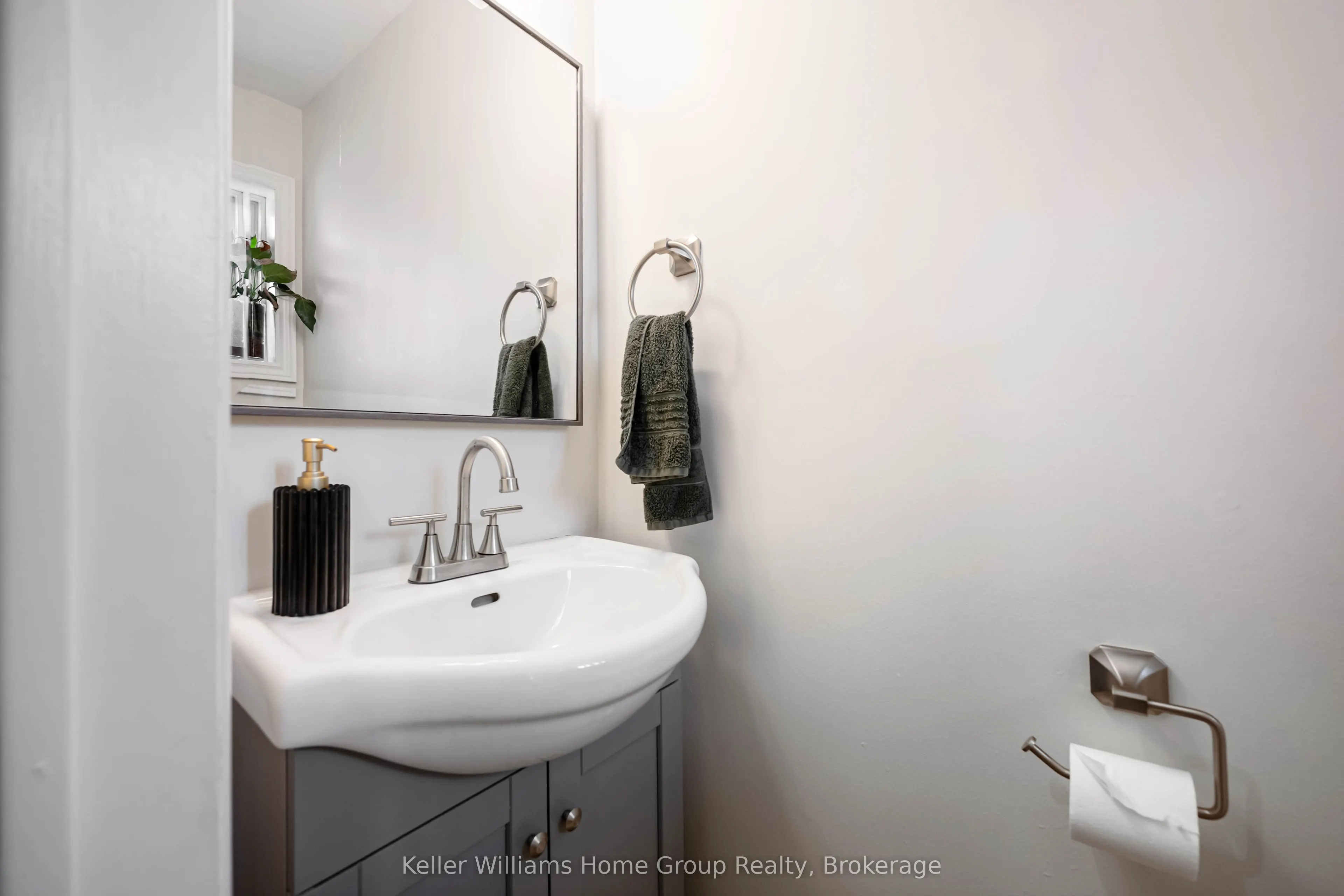90 Lawrence Avenue #67