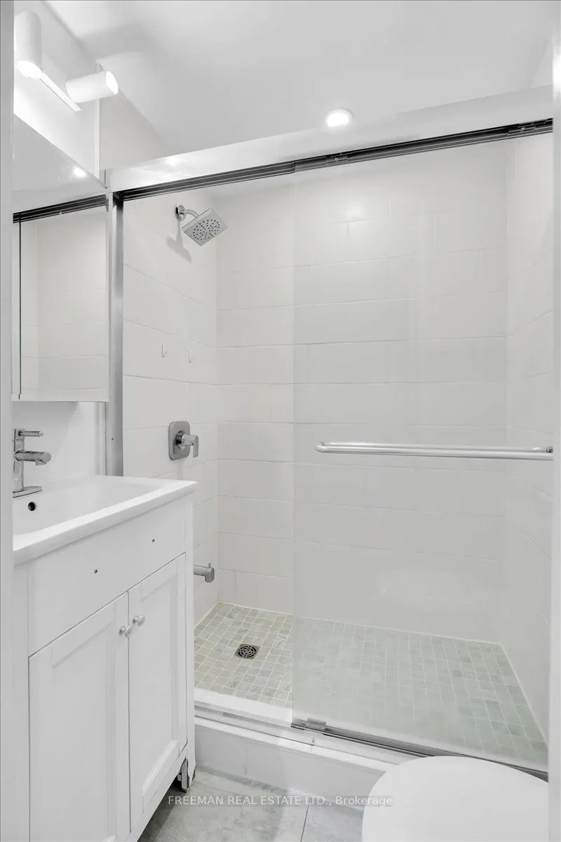 15 Thorburn Avenue #204
