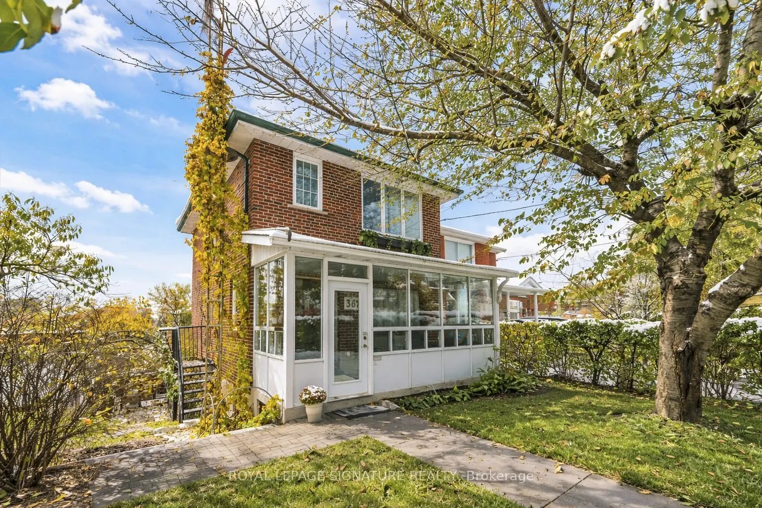 362 Silverthorn Avenue