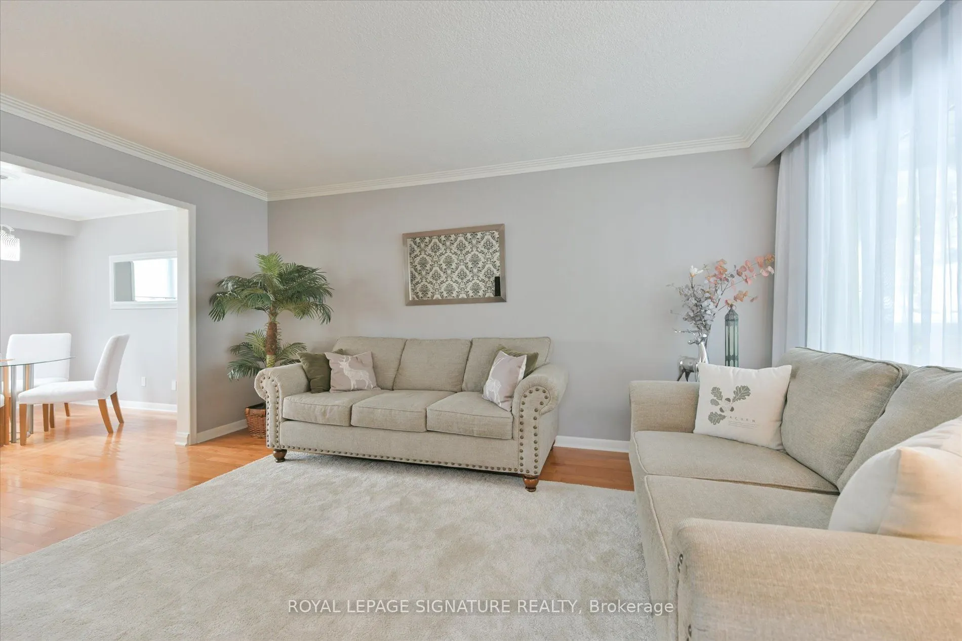 362 Silverthorn Avenue