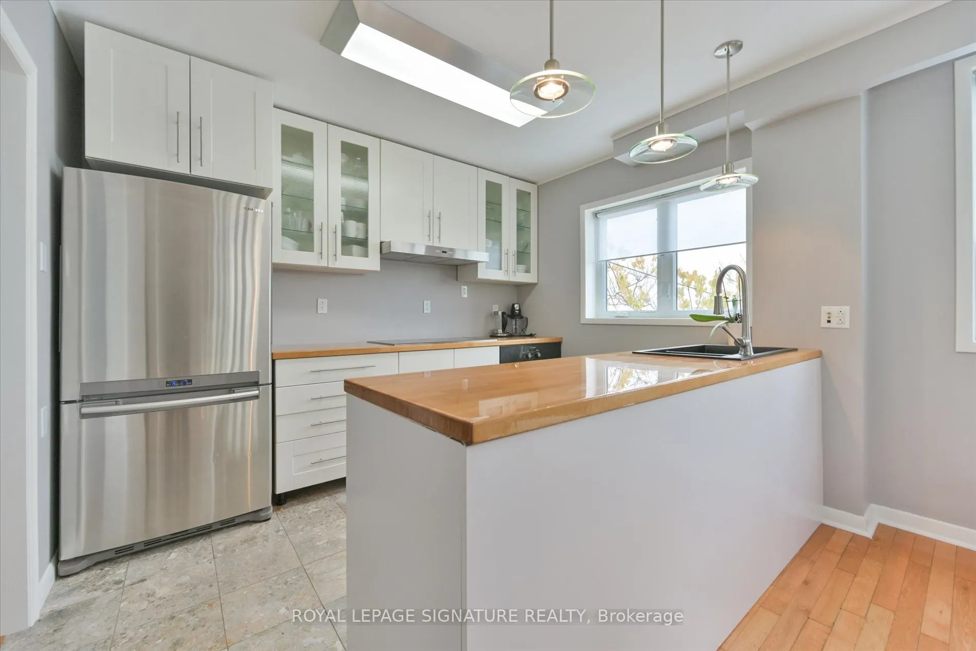 362 Silverthorn Avenue