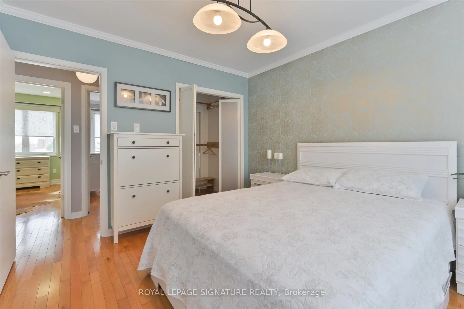 362 Silverthorn Avenue