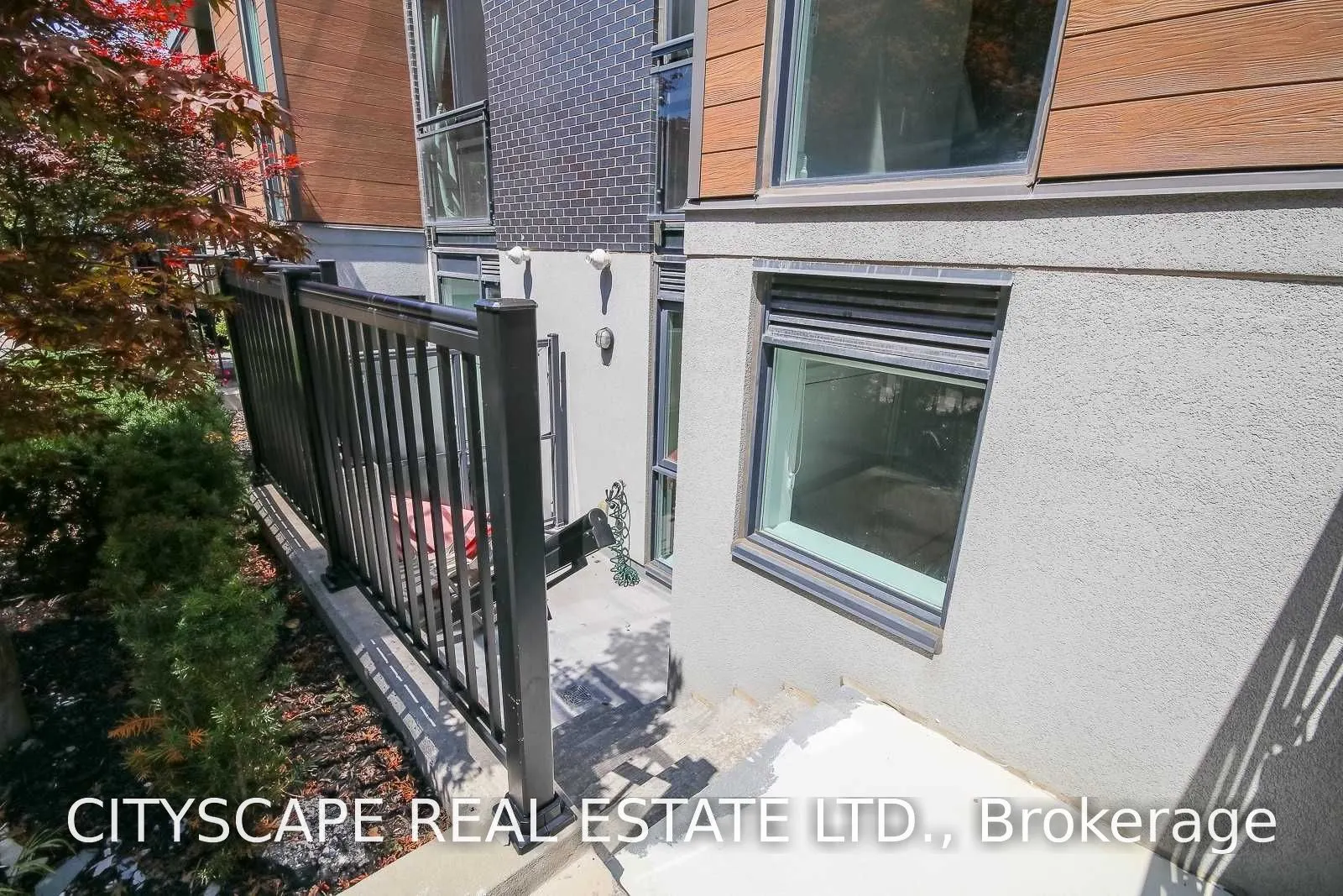 57 Macaulay Avenue #702