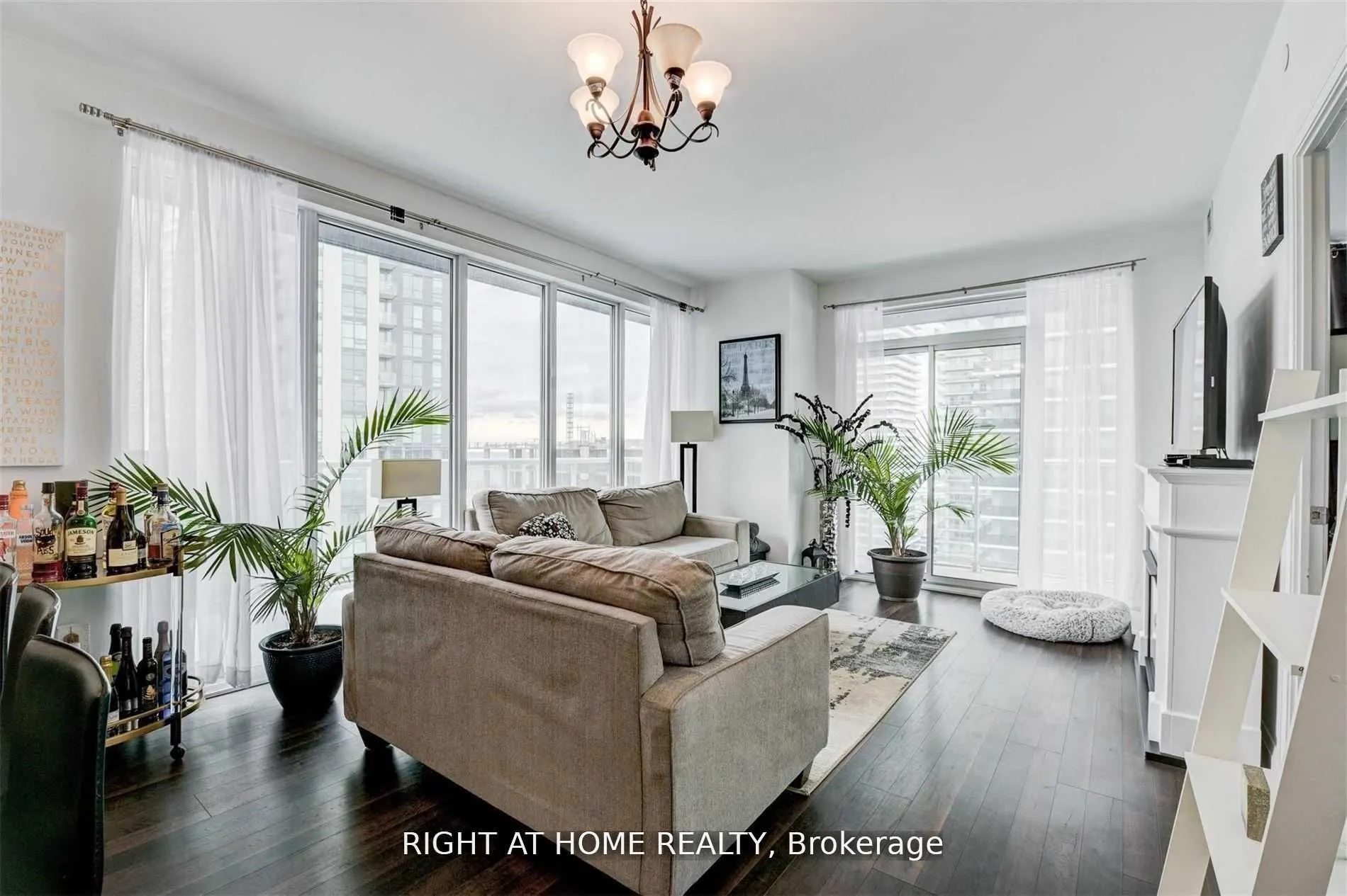 56 Annie Craig Drive #1803